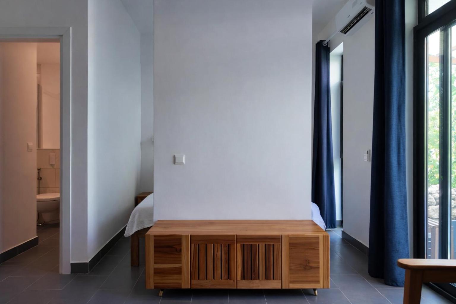 One-Bedroom Apartment with Garden View photo 3