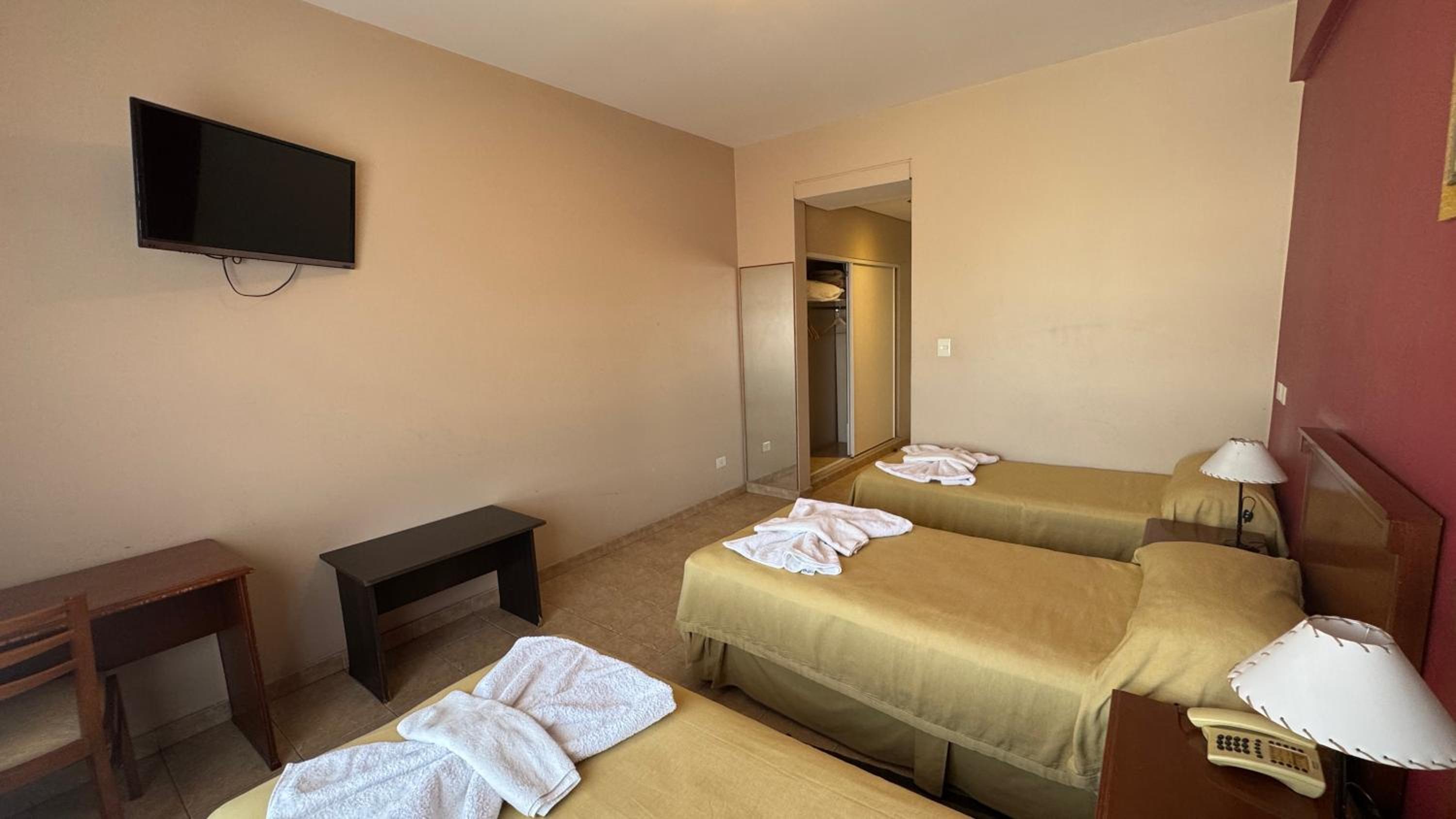 Triple Room with City View