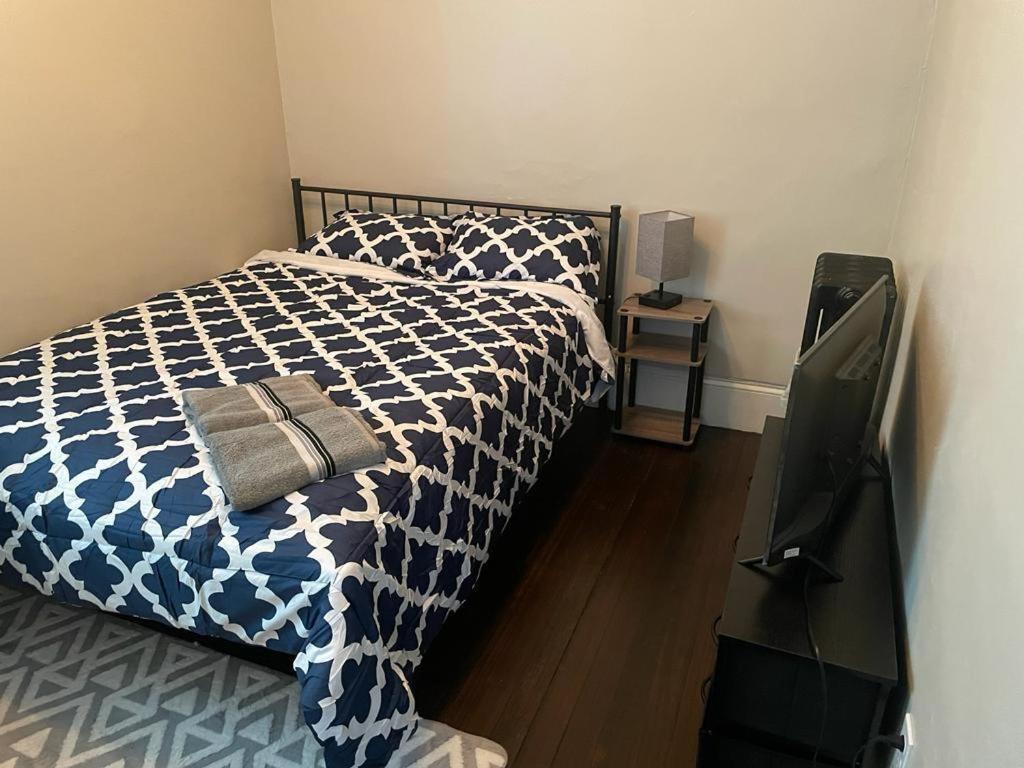 Double Room with Shared Bathroom photo 1