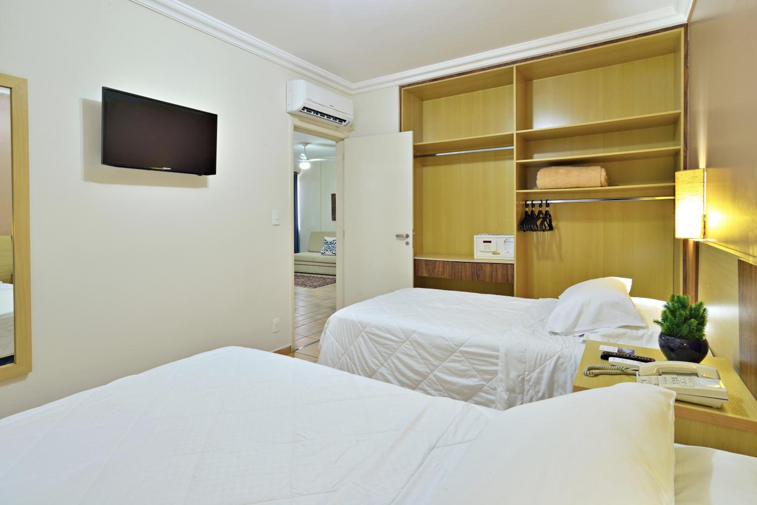 Apartment (3 Adults)