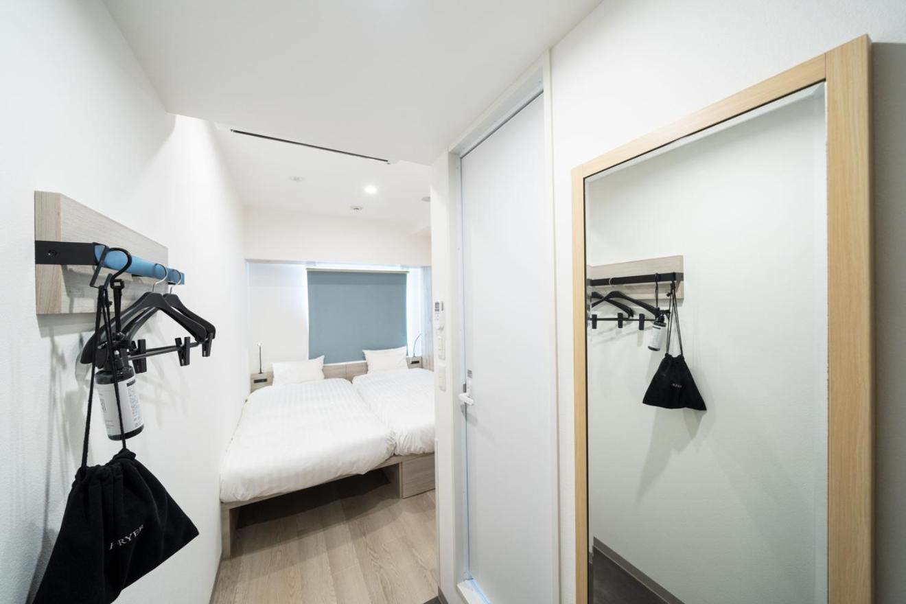 Twin Room - Non-Smoking photo 3