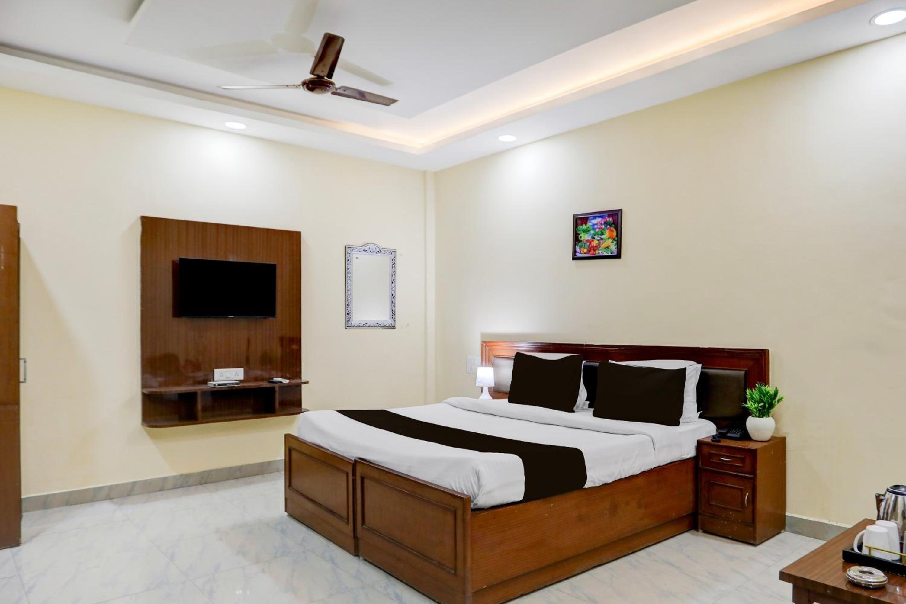Deluxe Triple Room photo 2