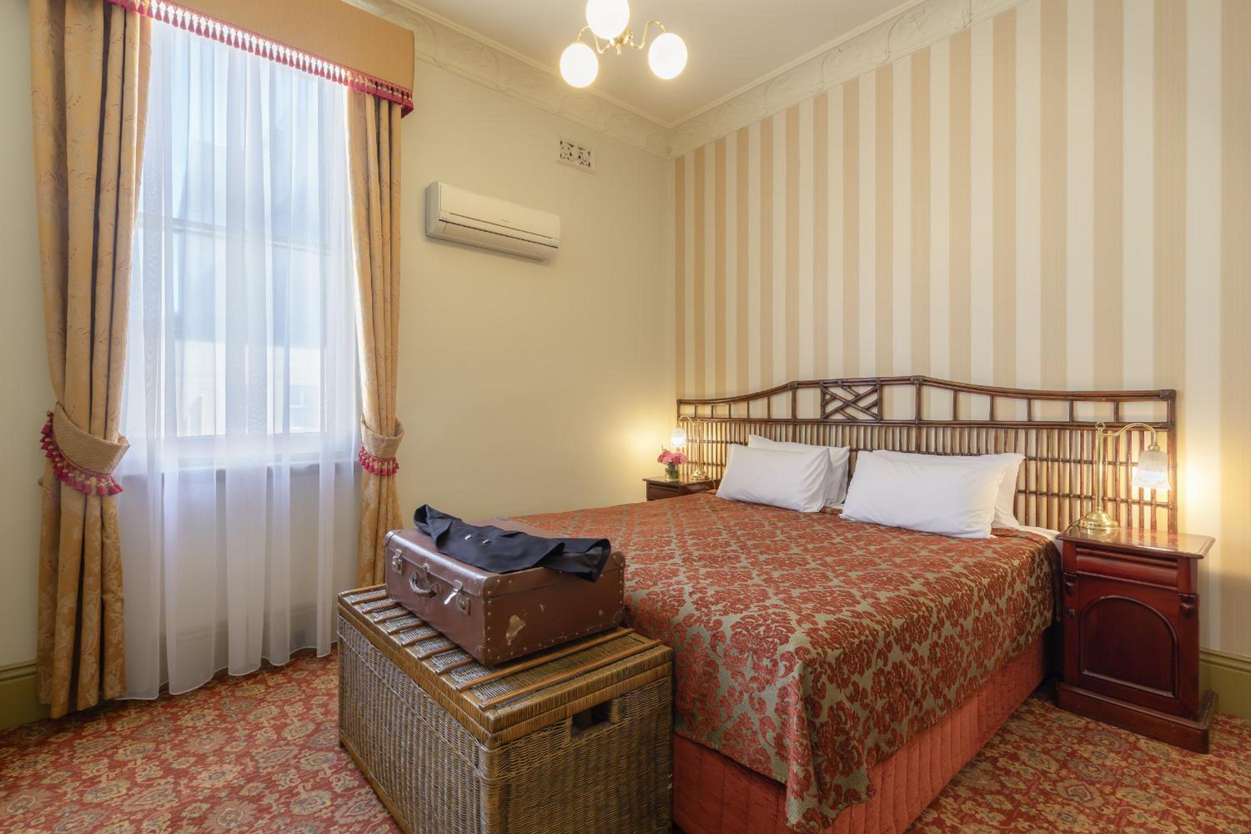 Superior Room - Access via internal stairs only