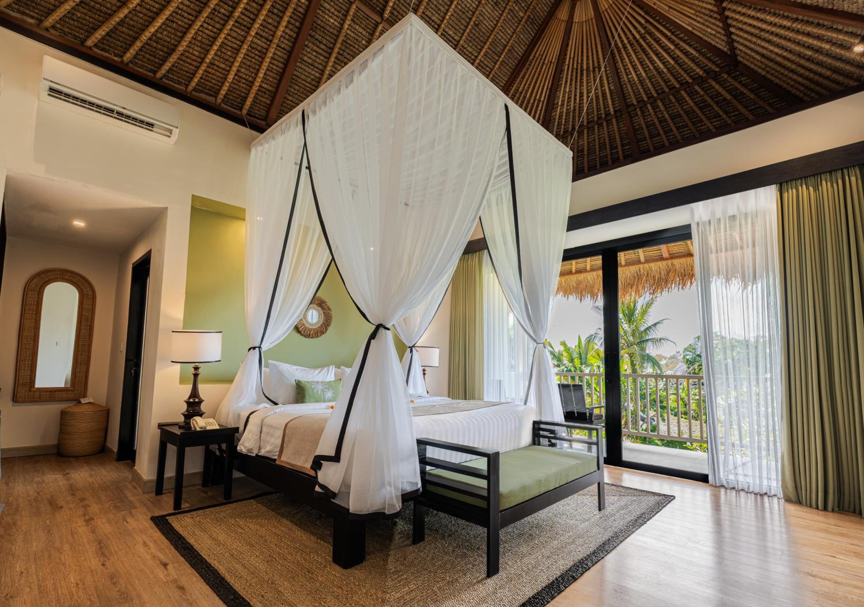 Suite with Balcony