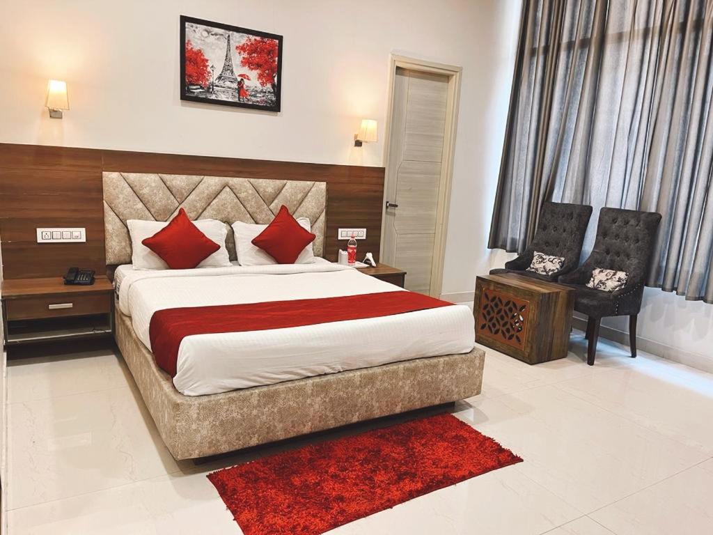Executive Suite