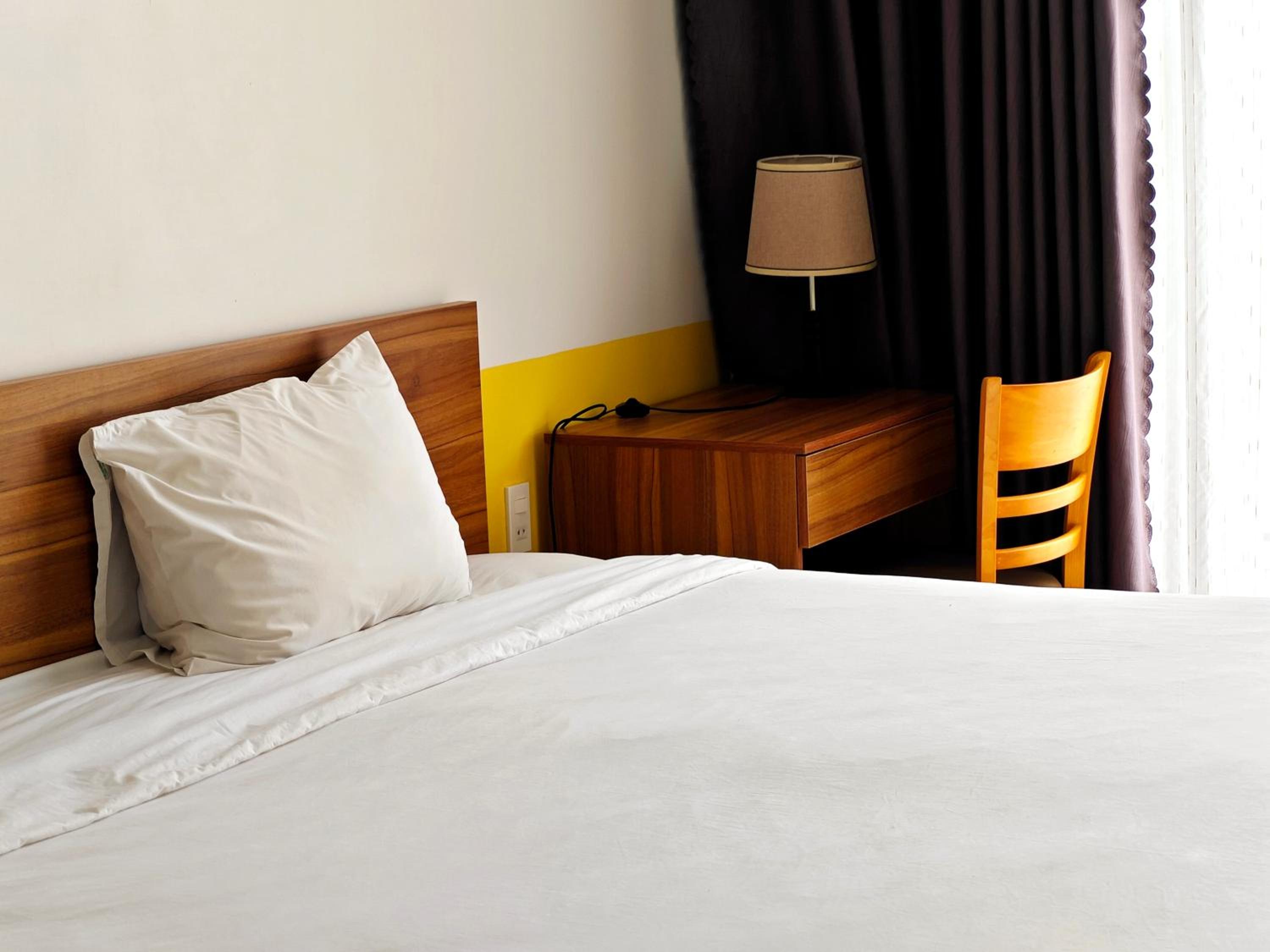 Deluxe Double or Twin Room with Pool Access