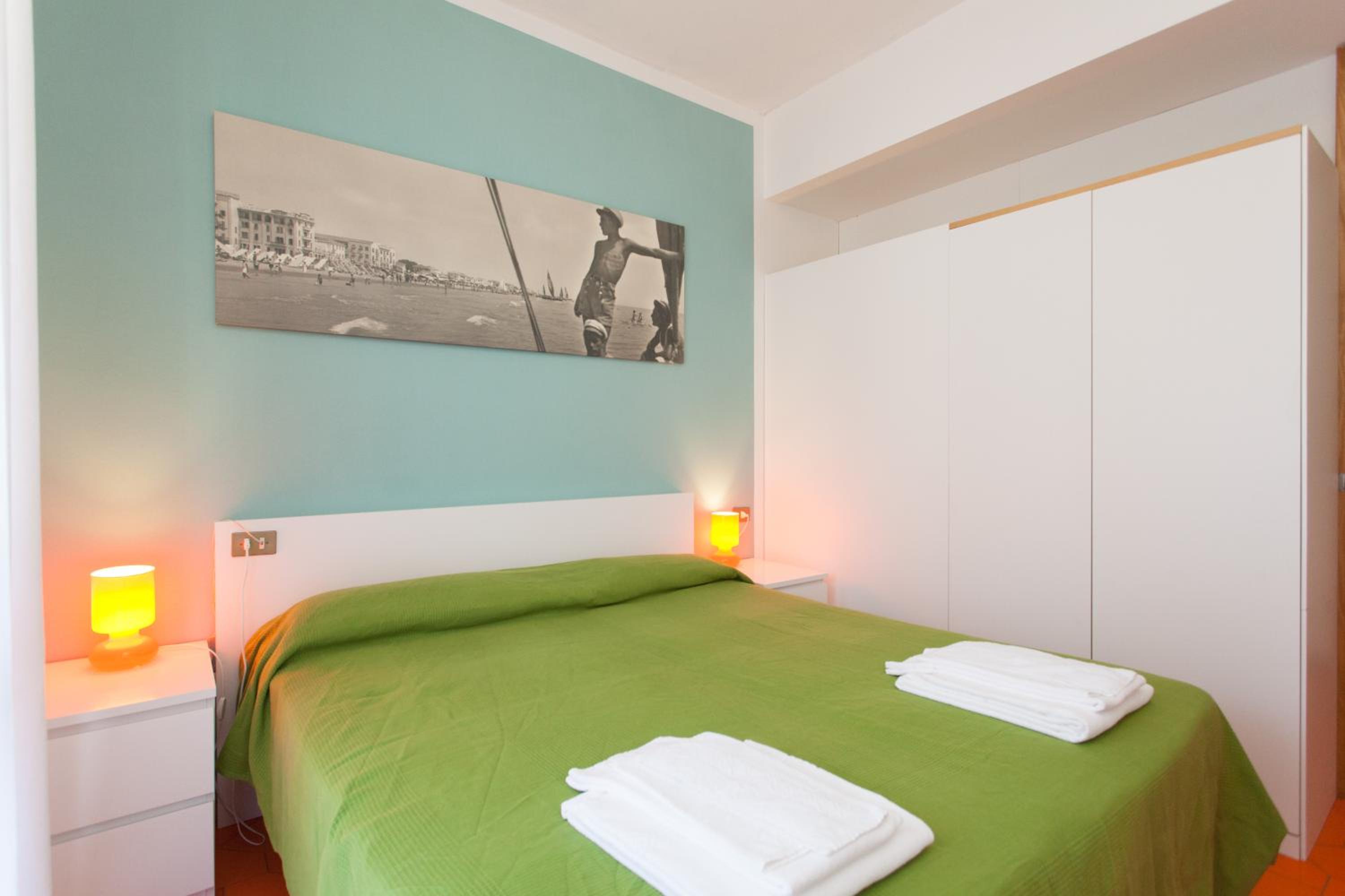 One-Bedroom Apartment with Balcony photo 3