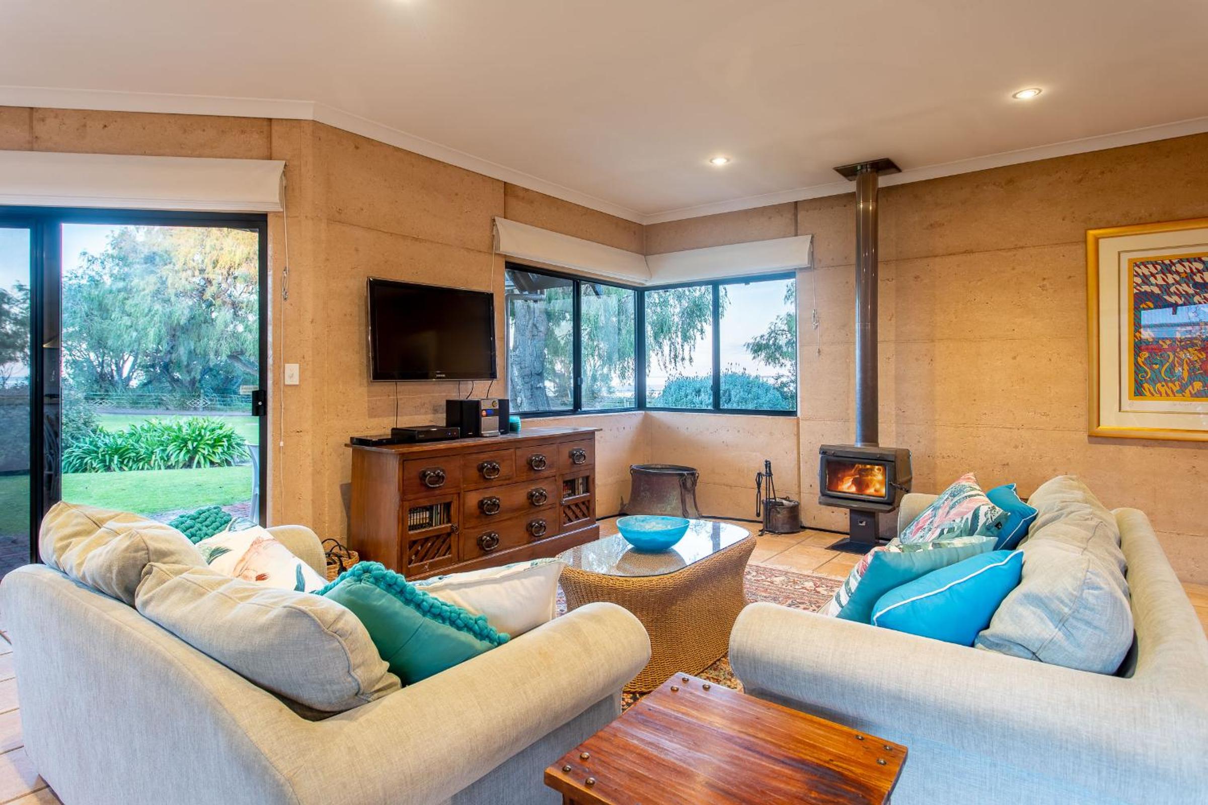 Villa - Beach Front photo 2