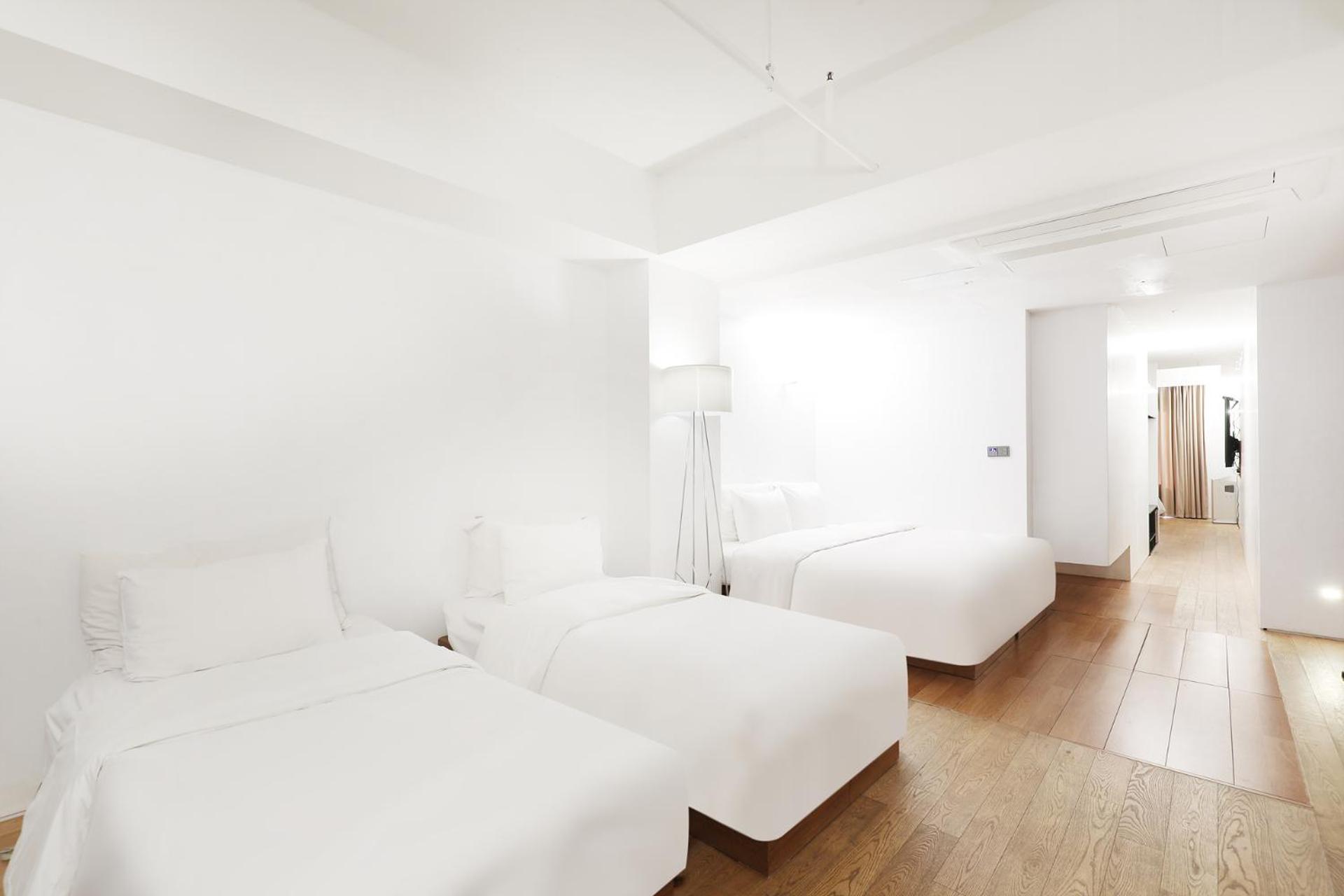 Deluxe Family Suite
