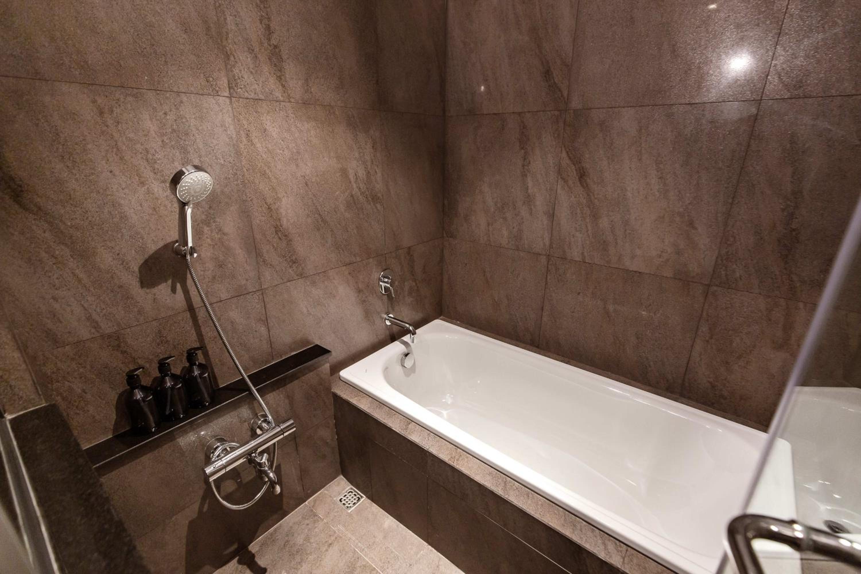 Deluxe Suite photo 3