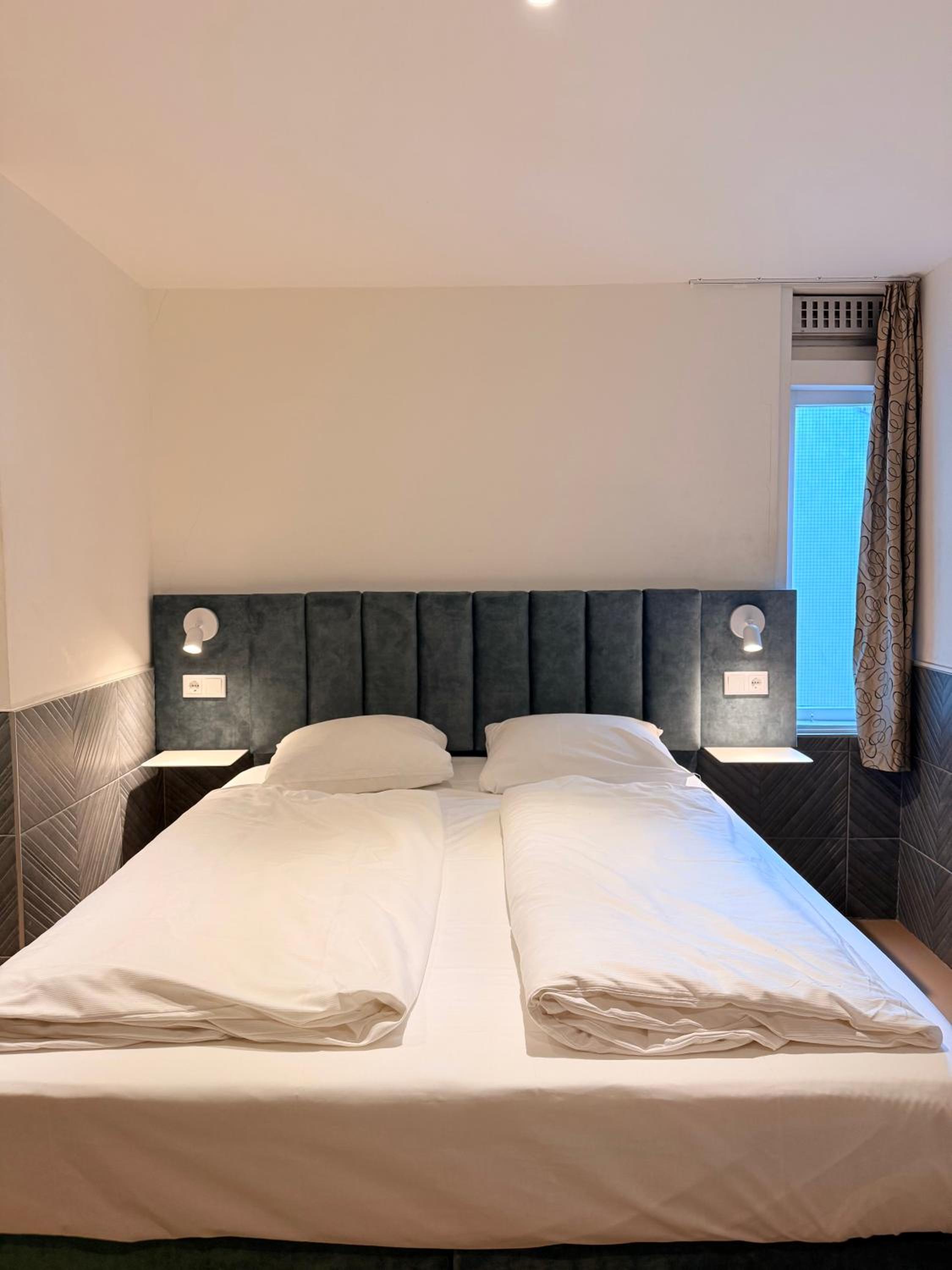 Budget Double Room photo 3