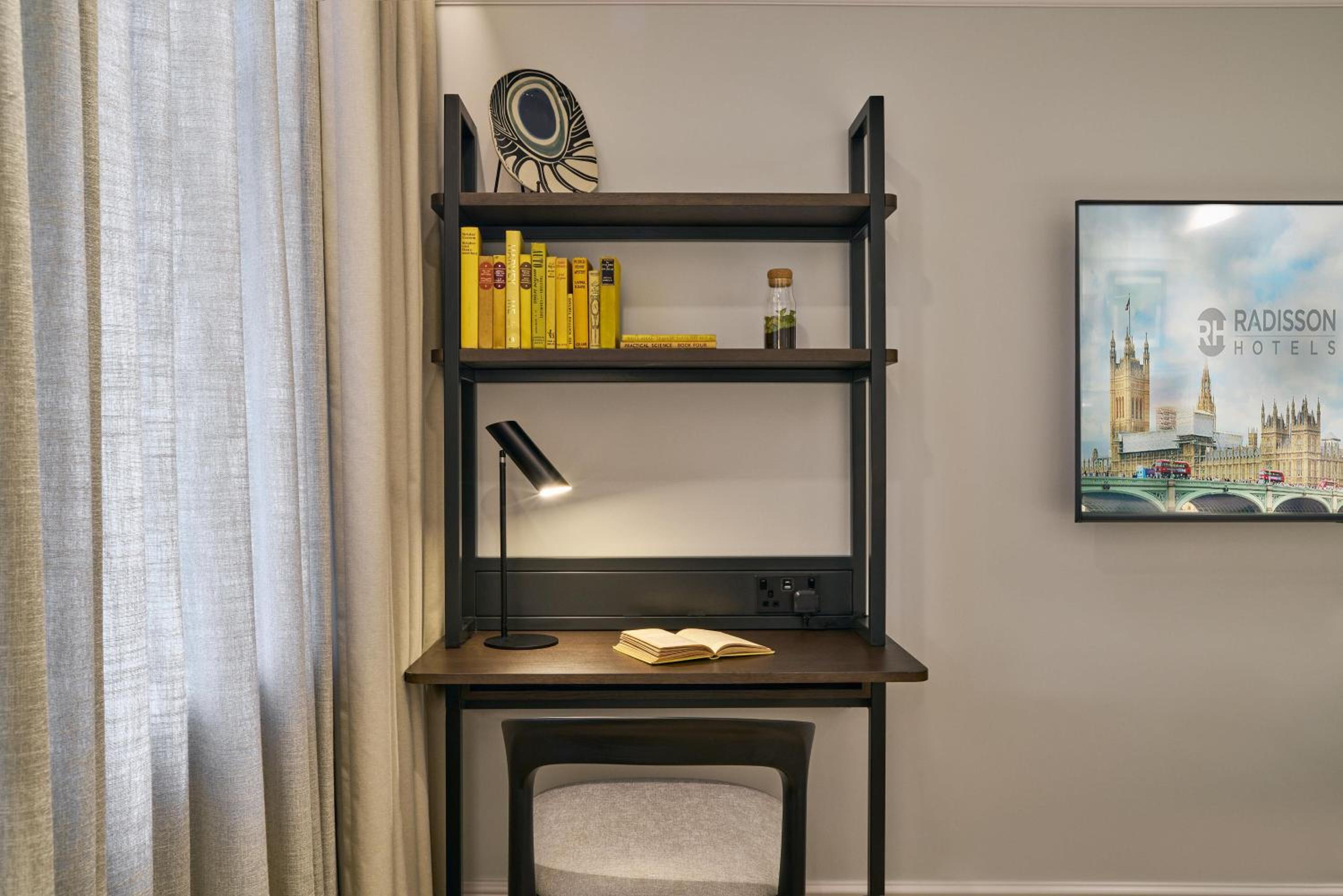 Superior King Room