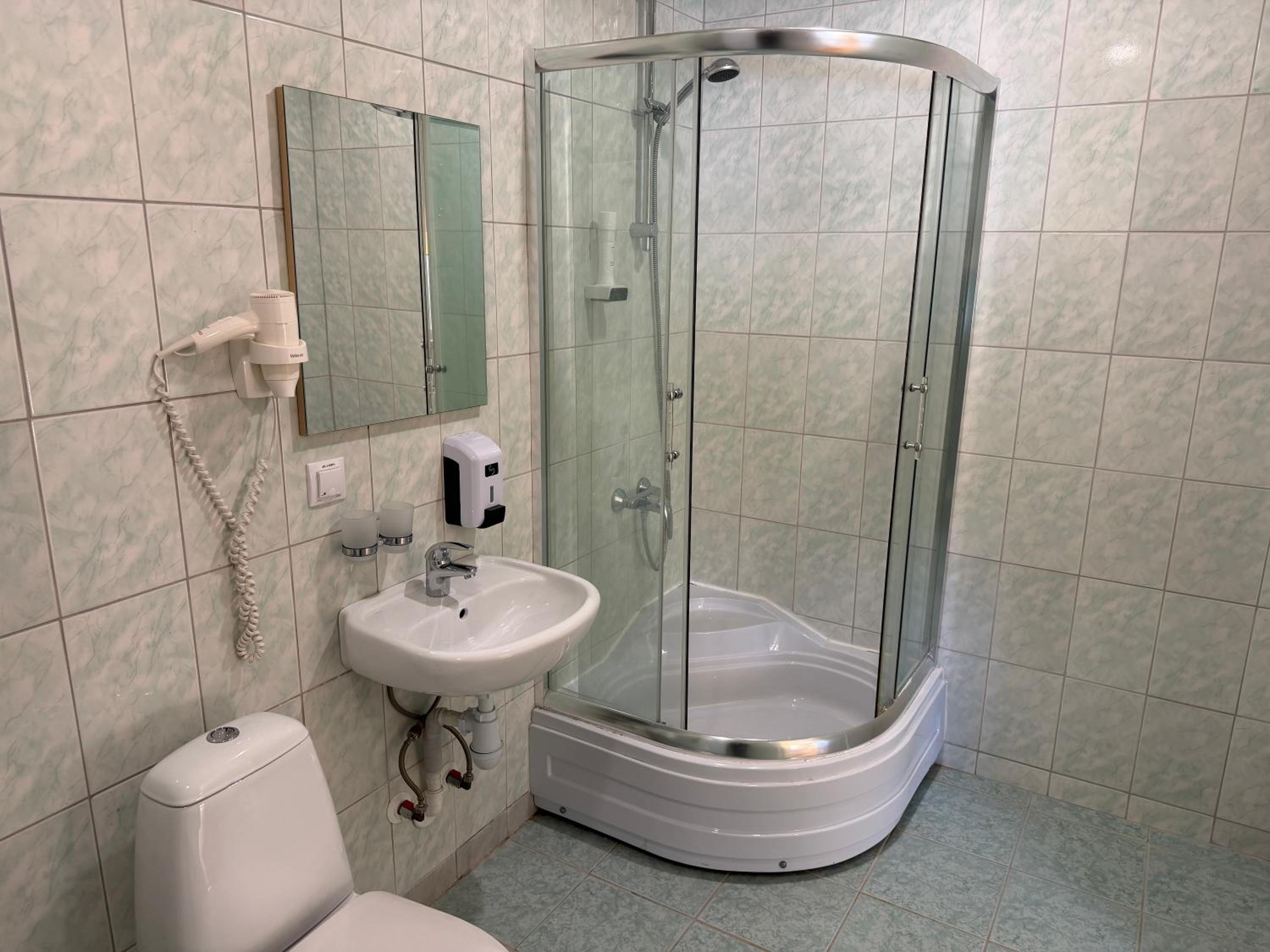 Economy Quadruple Room