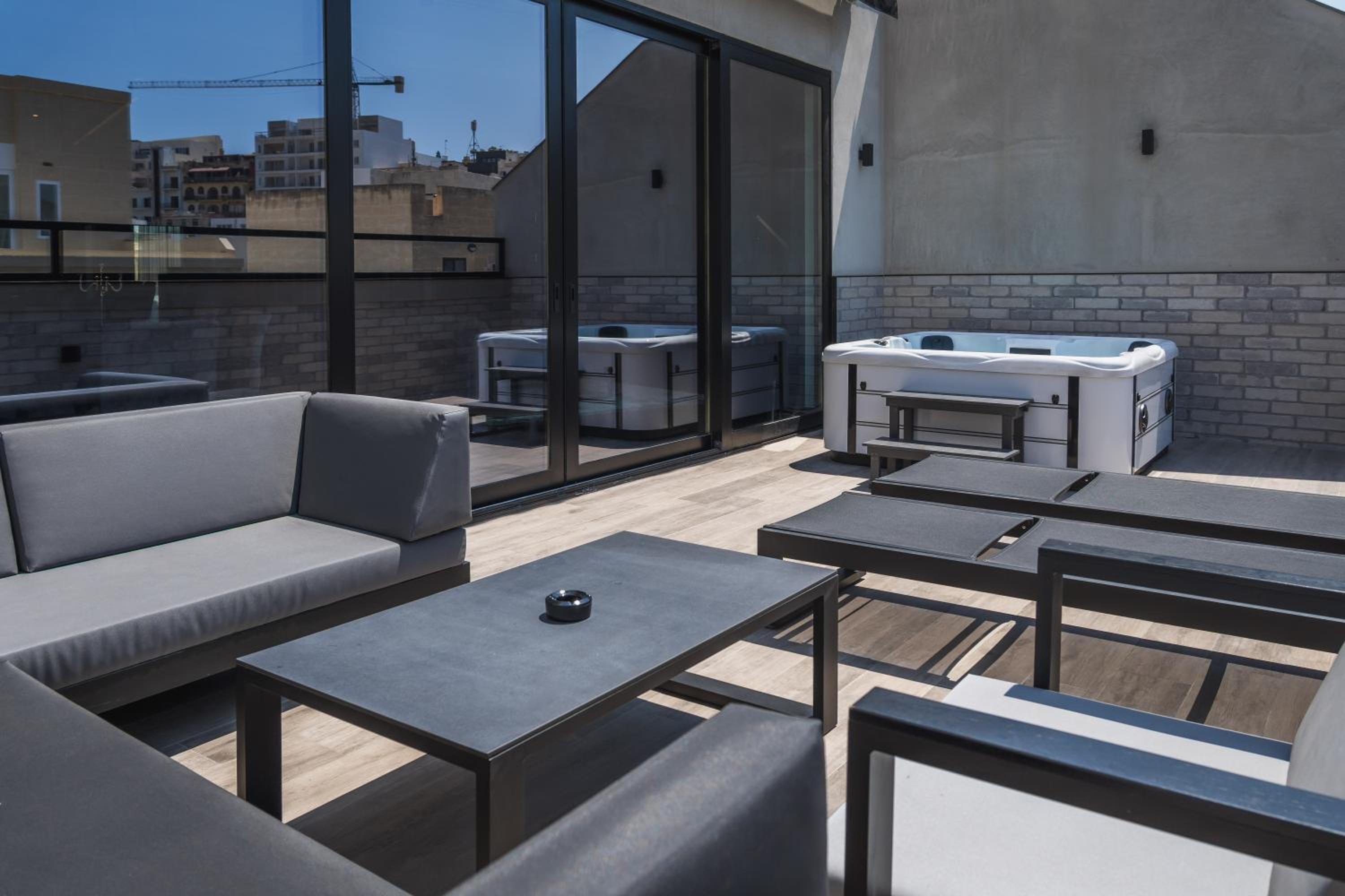 Penthouse Apartment photo 1