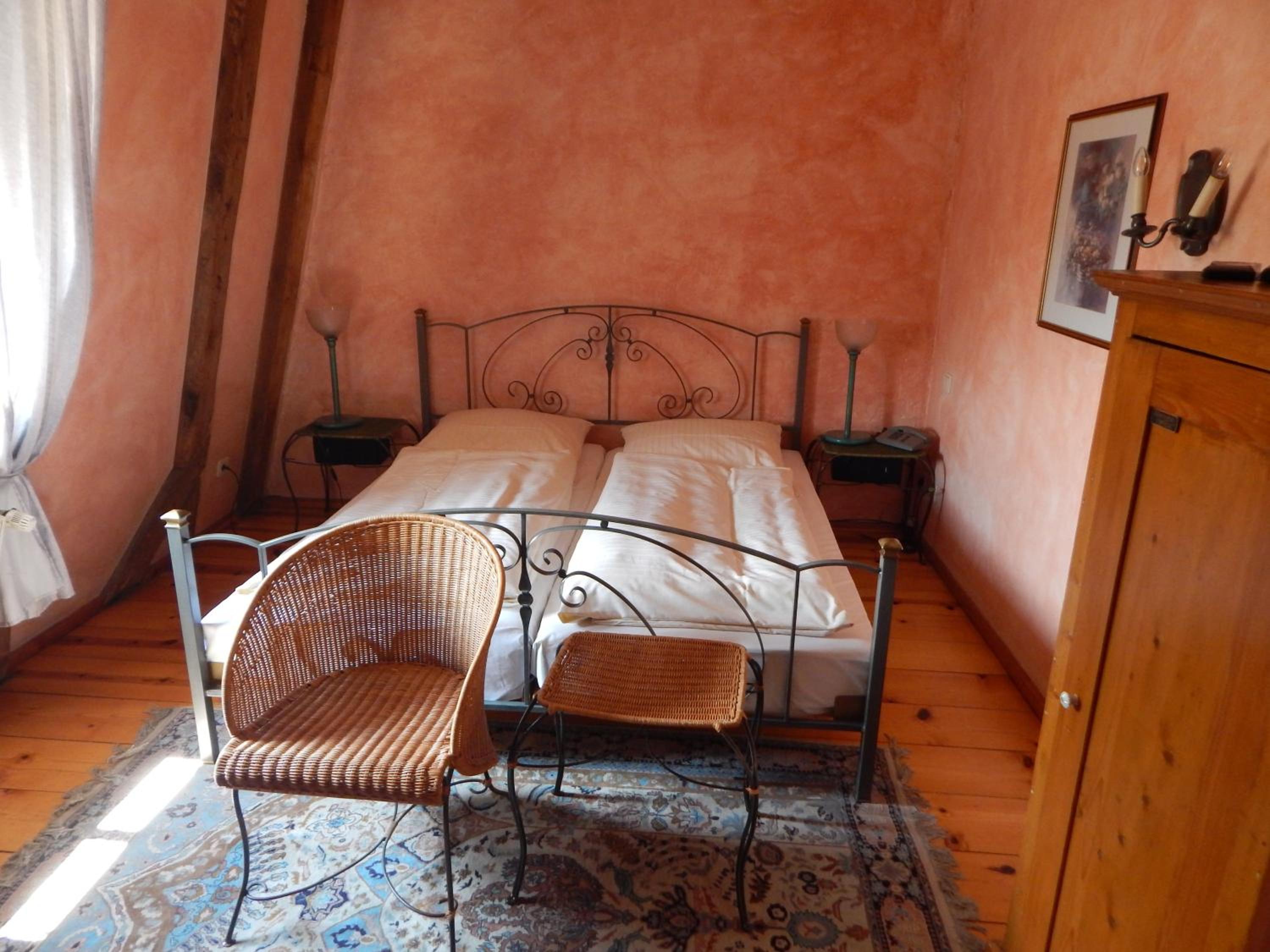 Double Room - Photo 4