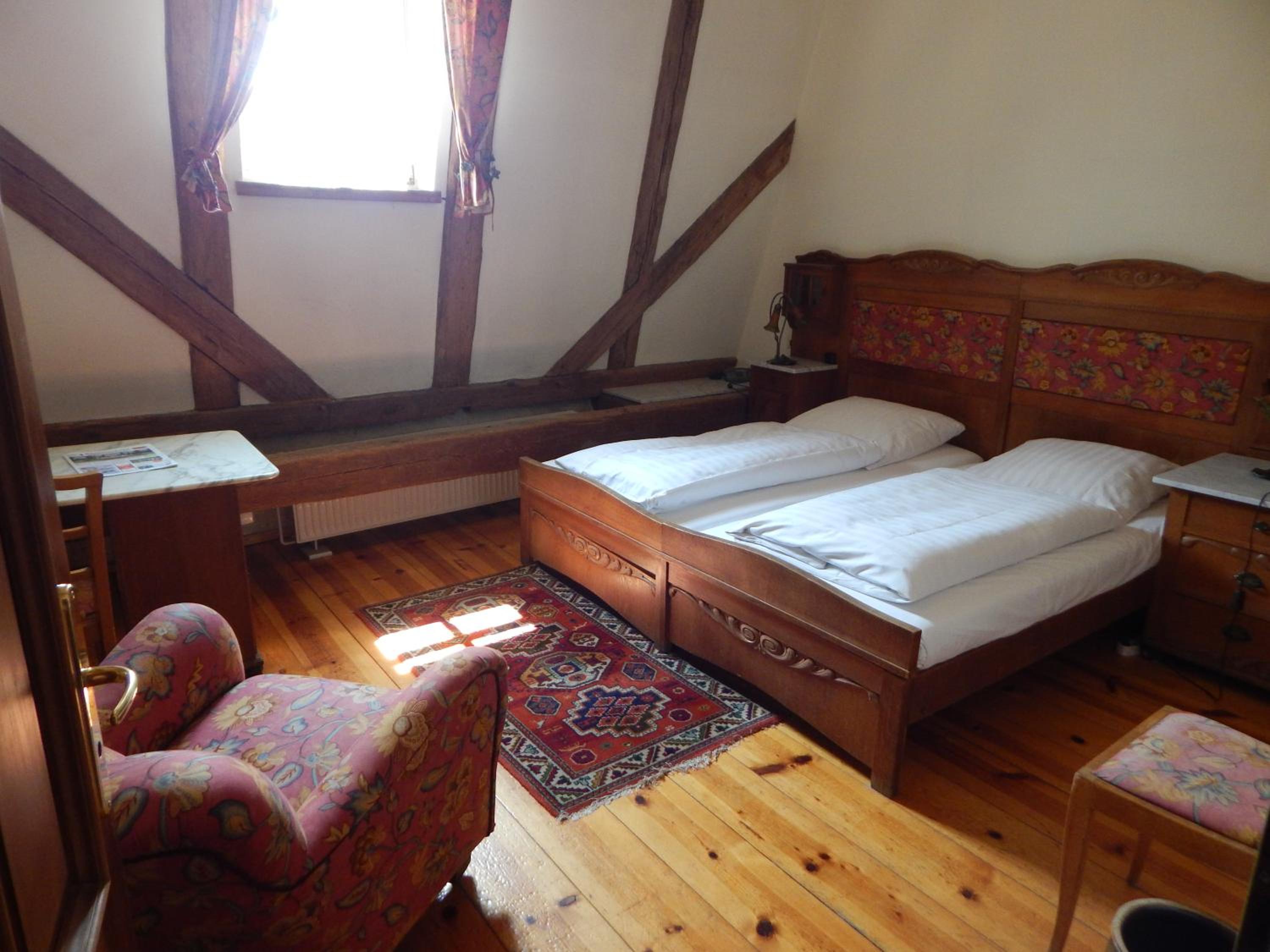 Double Room - Photo 12