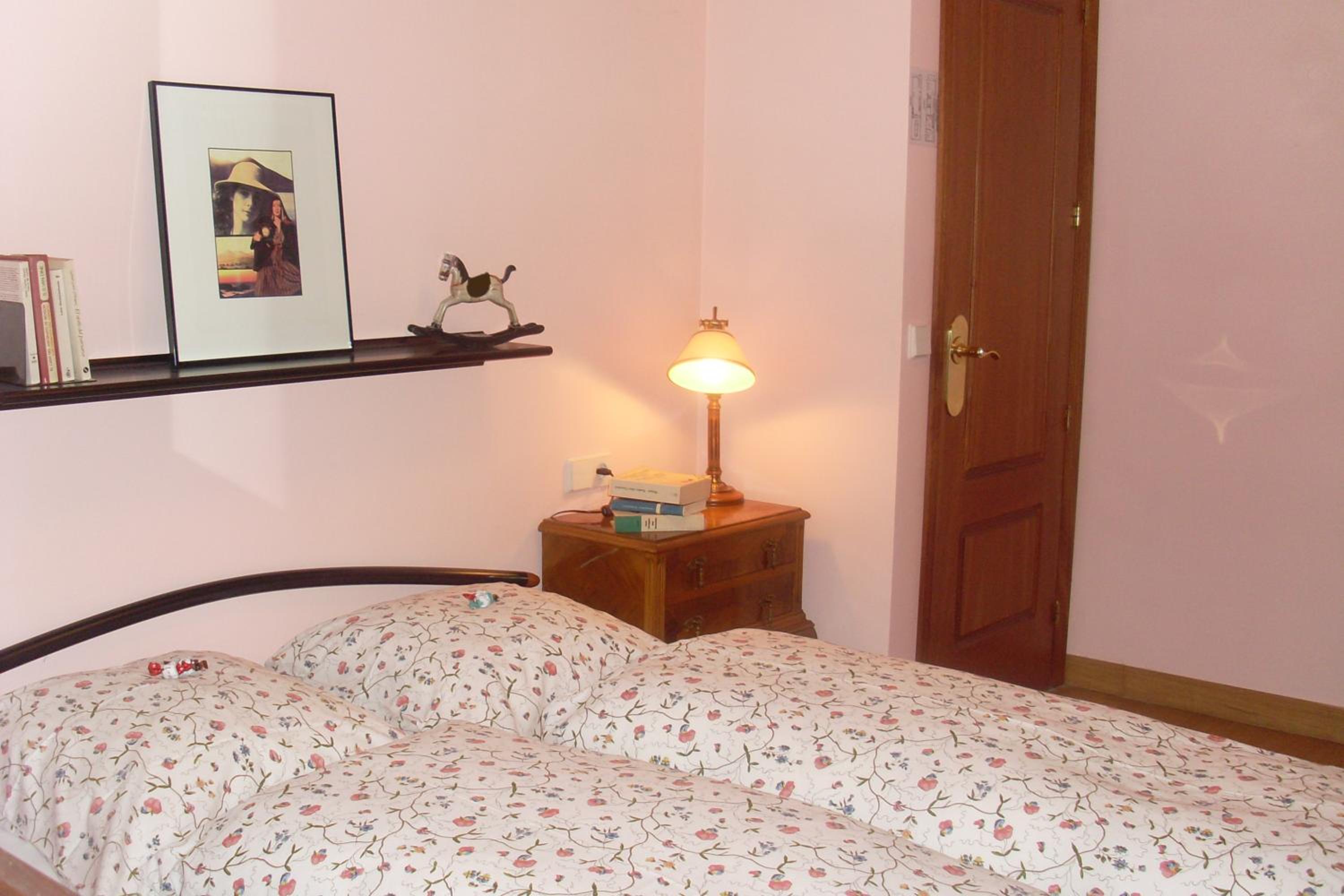 Three-Bedroom House - Photo 7