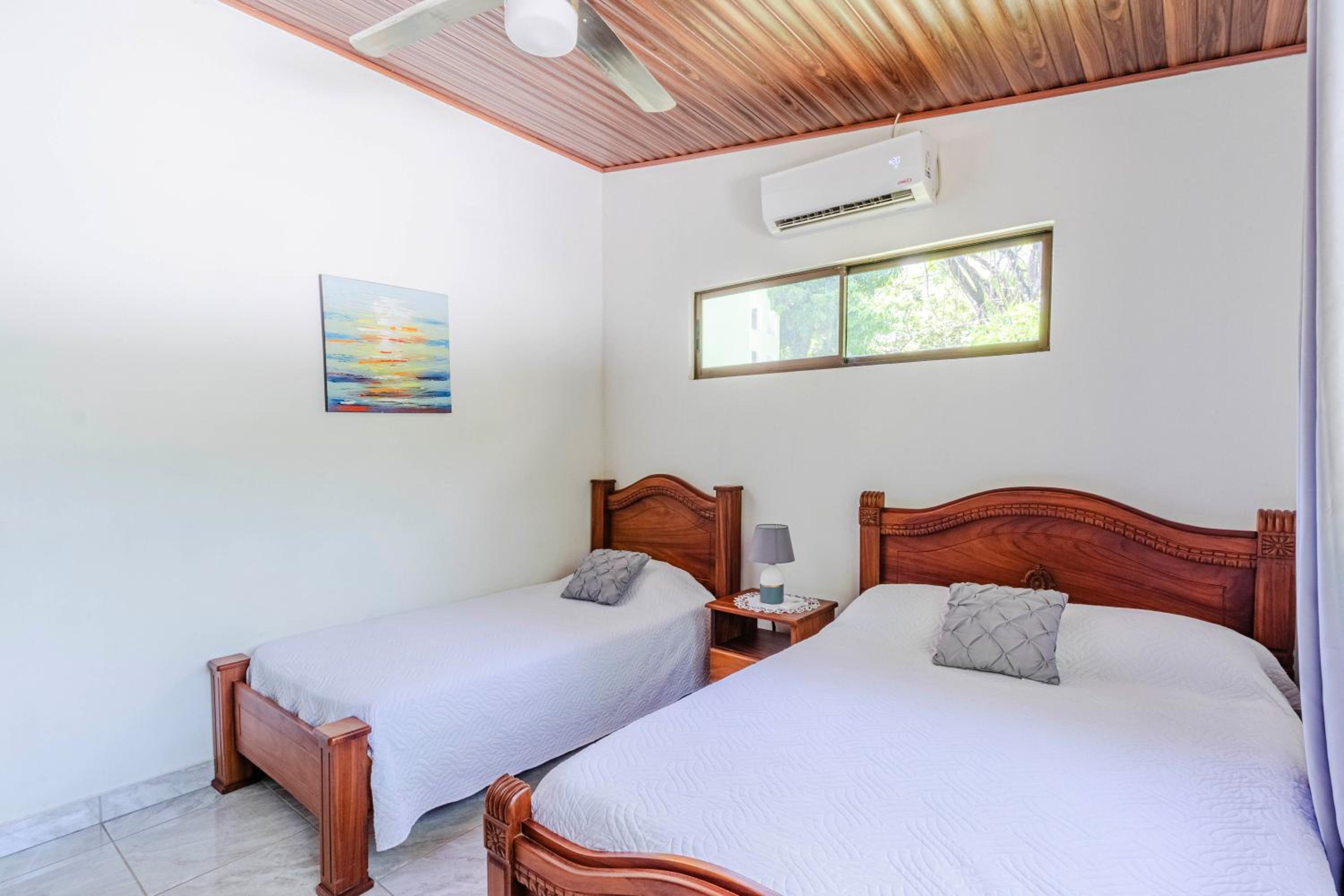 One-Bedroom Apartment with Garden View photo 1