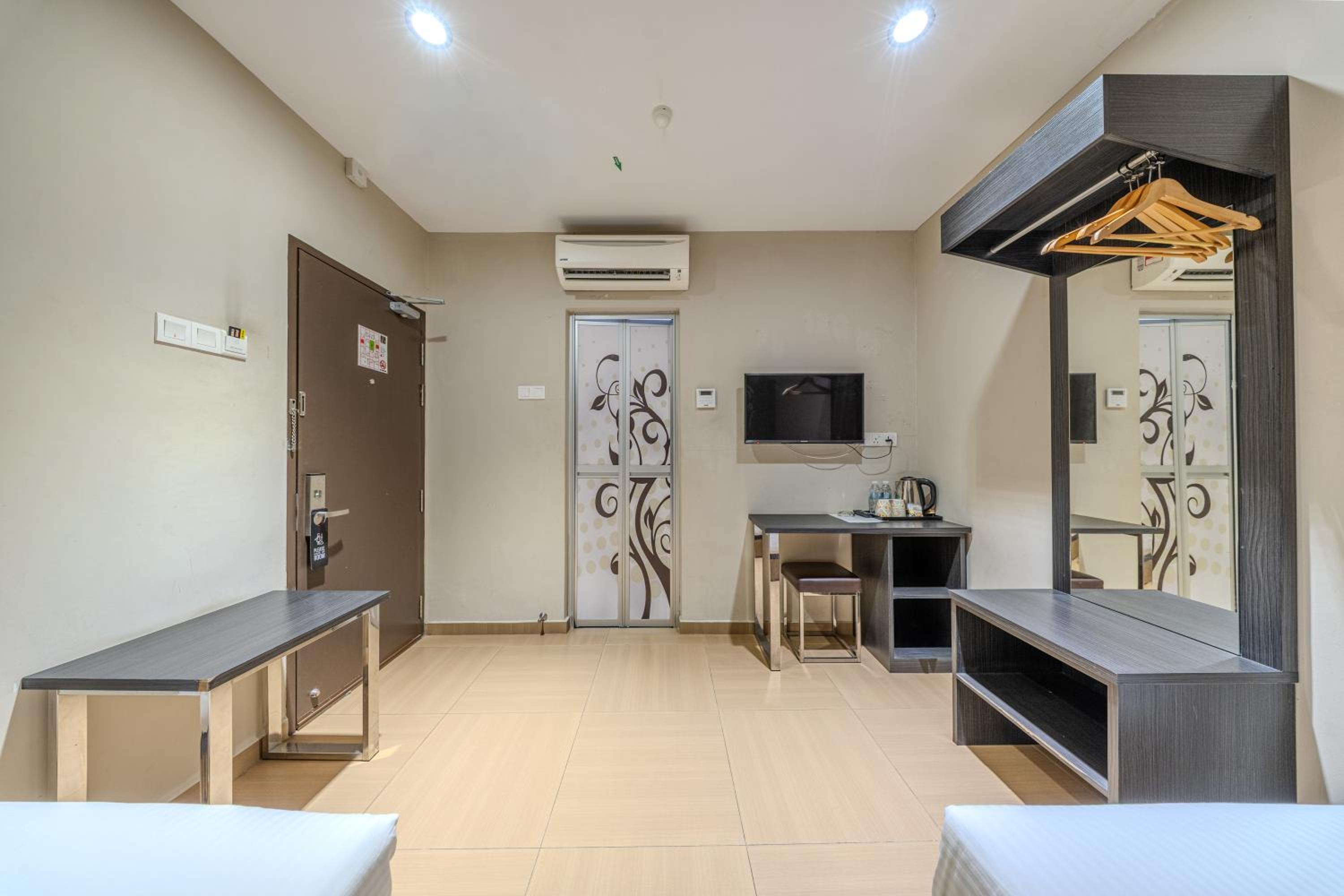 Standard Twin Room photo 3