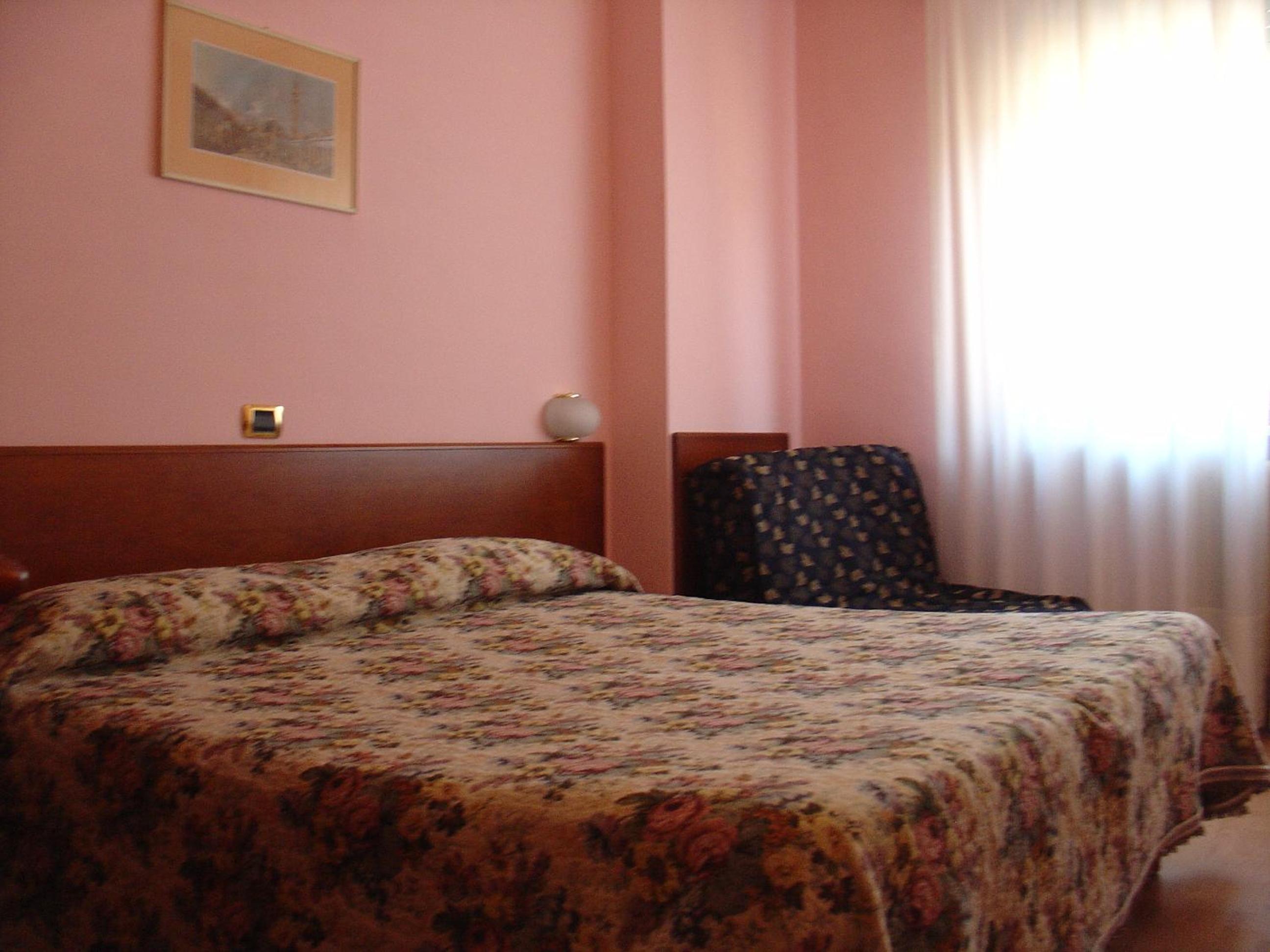 Triple Room - Photo 4