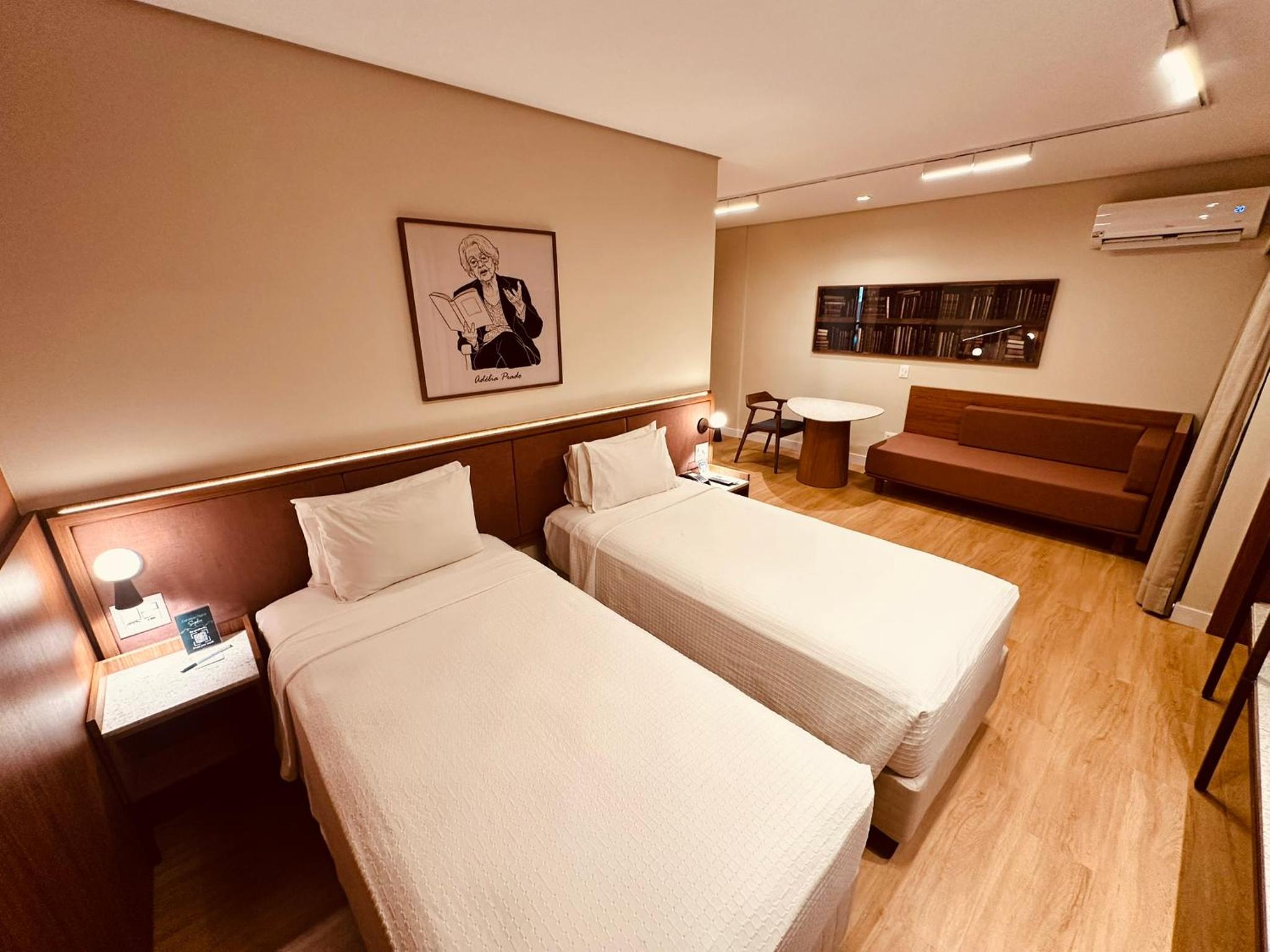 Large Twin Room