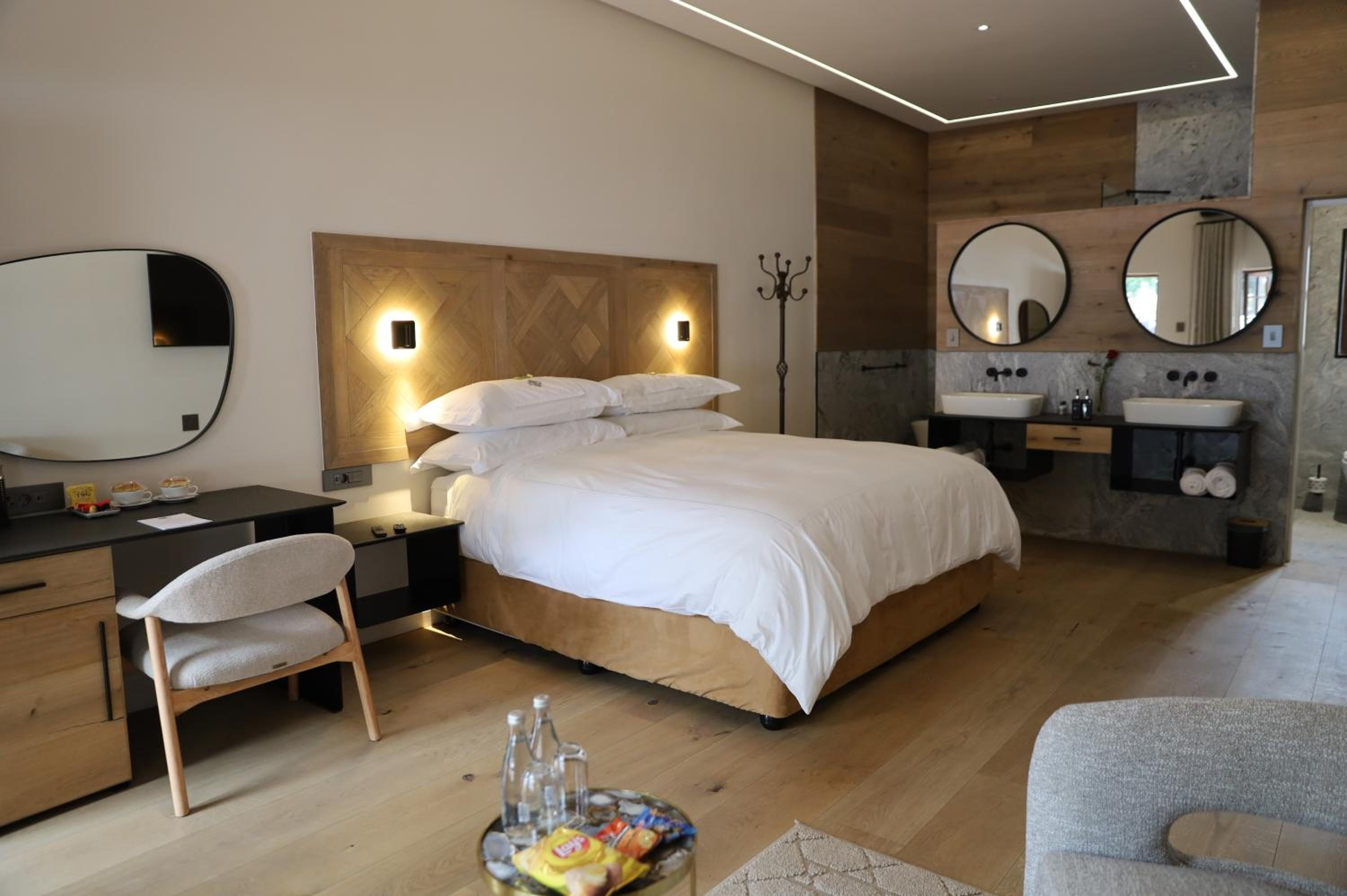 Modern Suite 10 "Mourvedre"