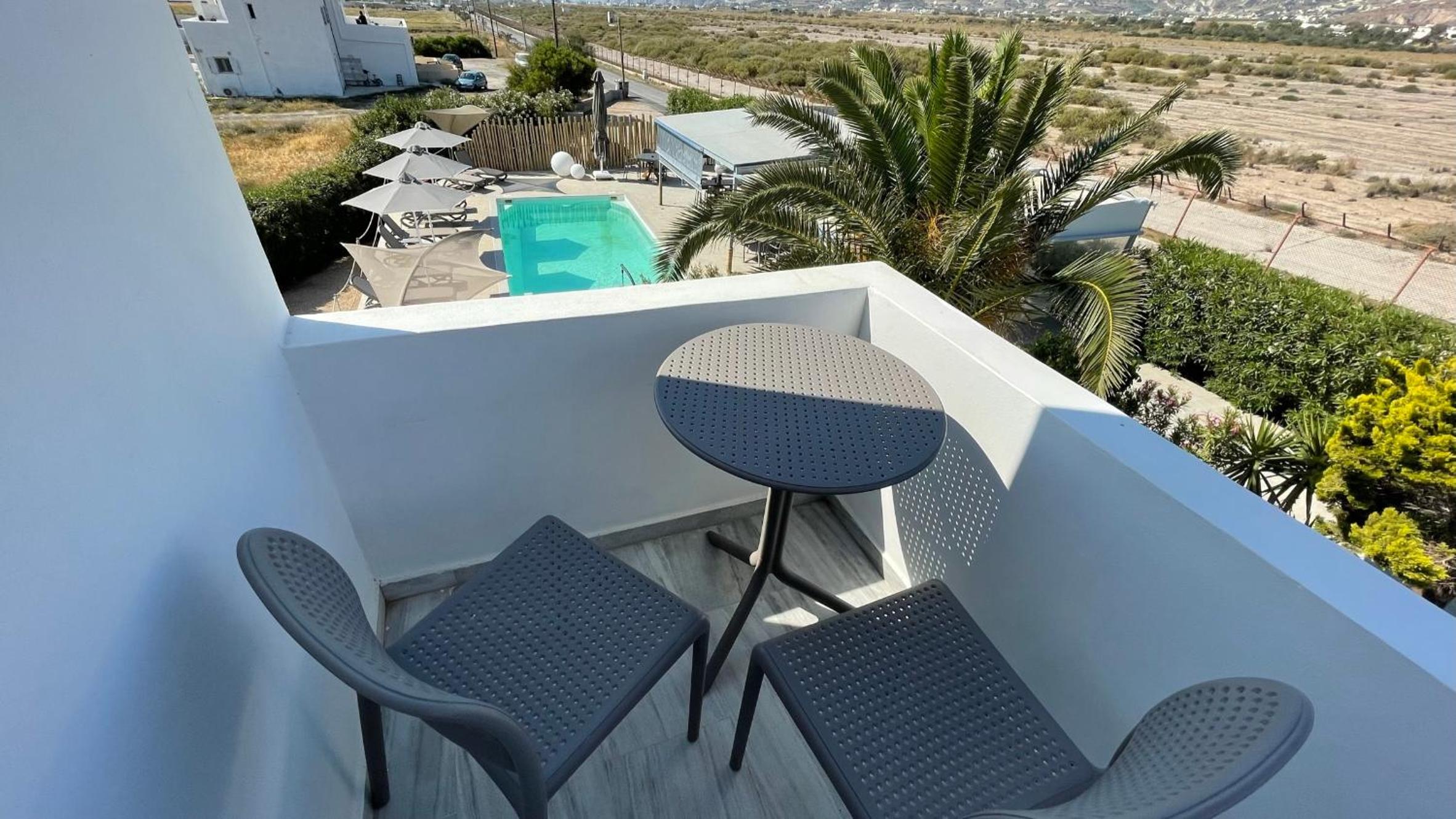 Deluxe Double Room with Balcony photo 1
