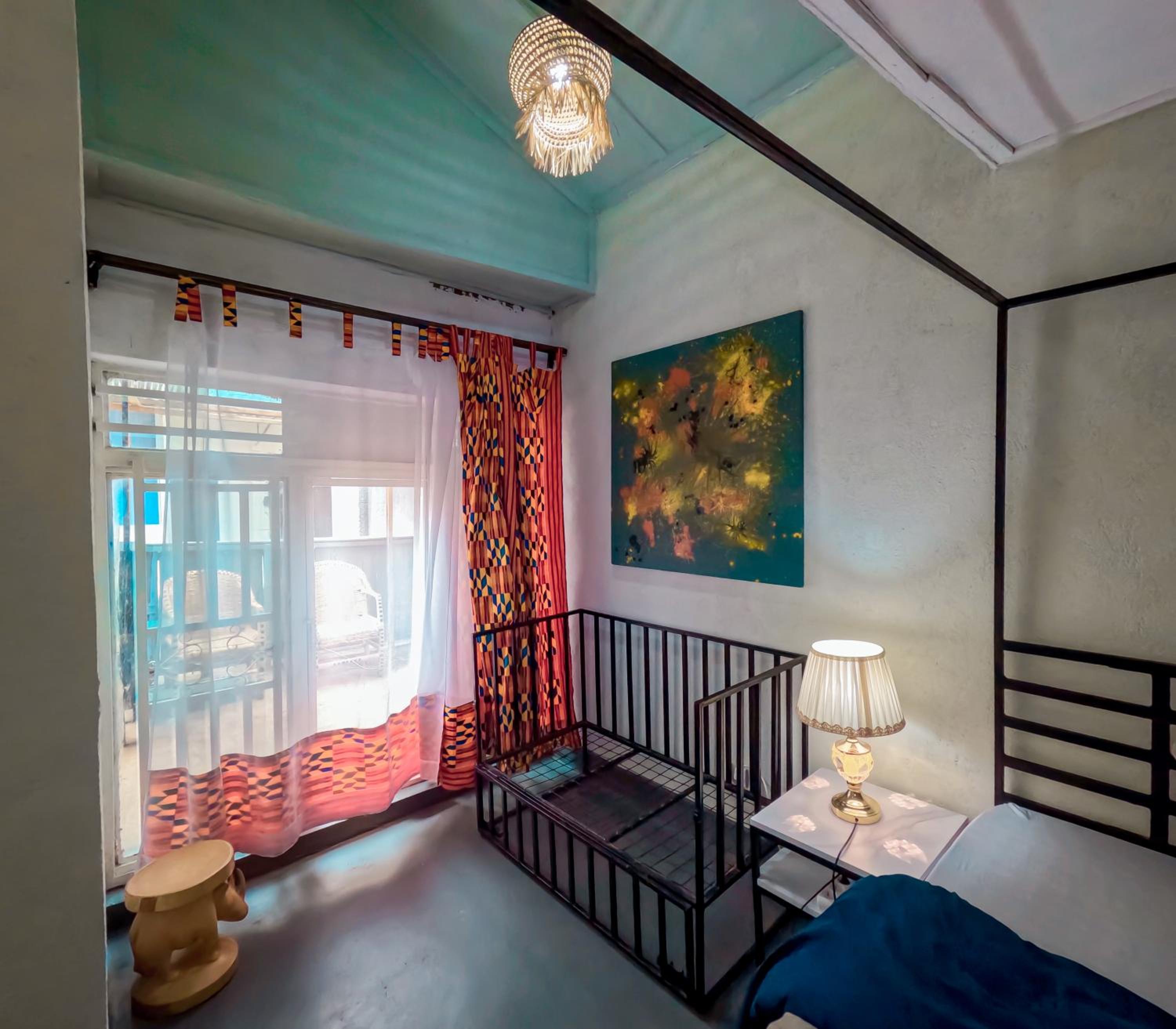Deluxe Double Room (2 Adults + 1 Child)