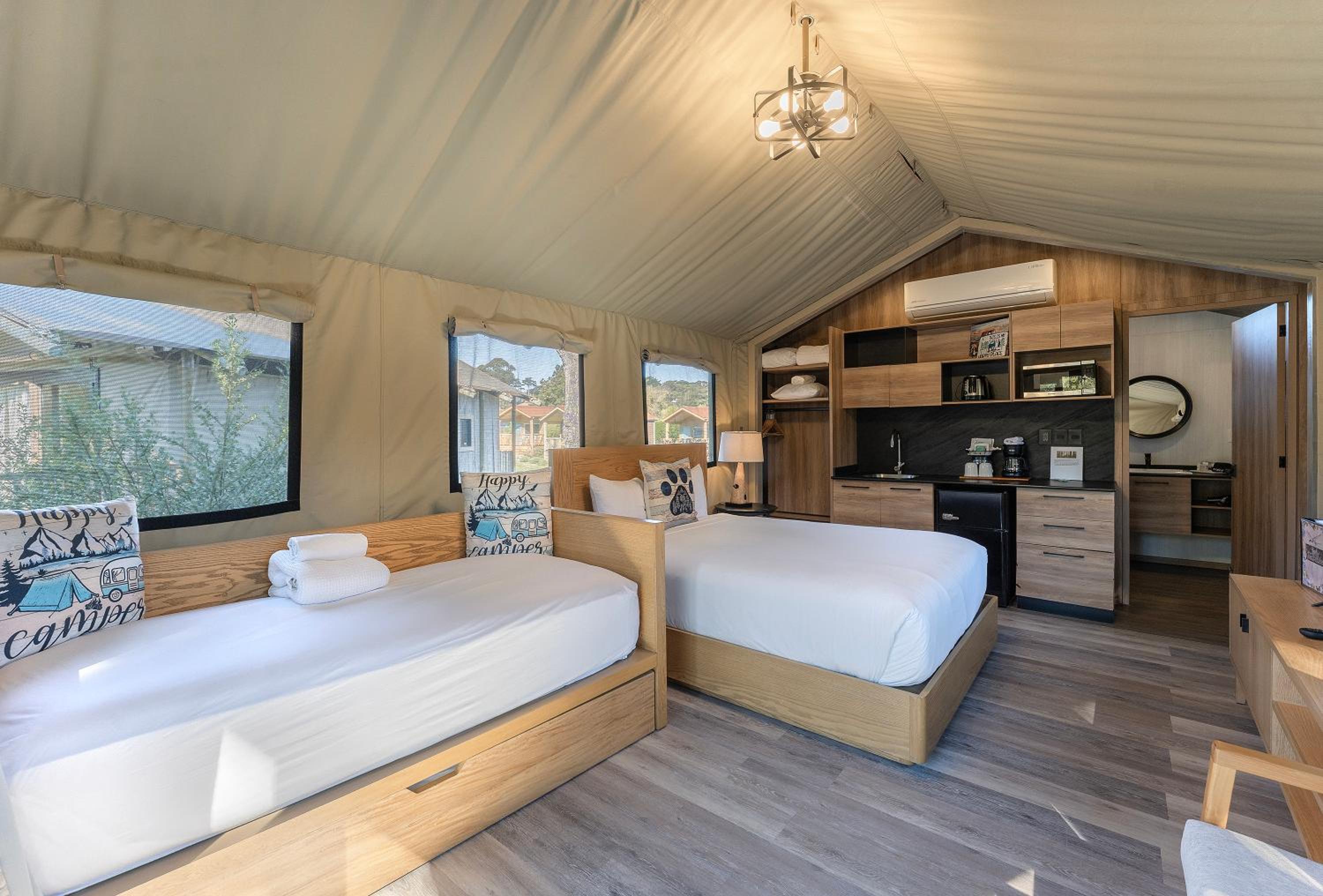 Glamping Cabin- 3 beds