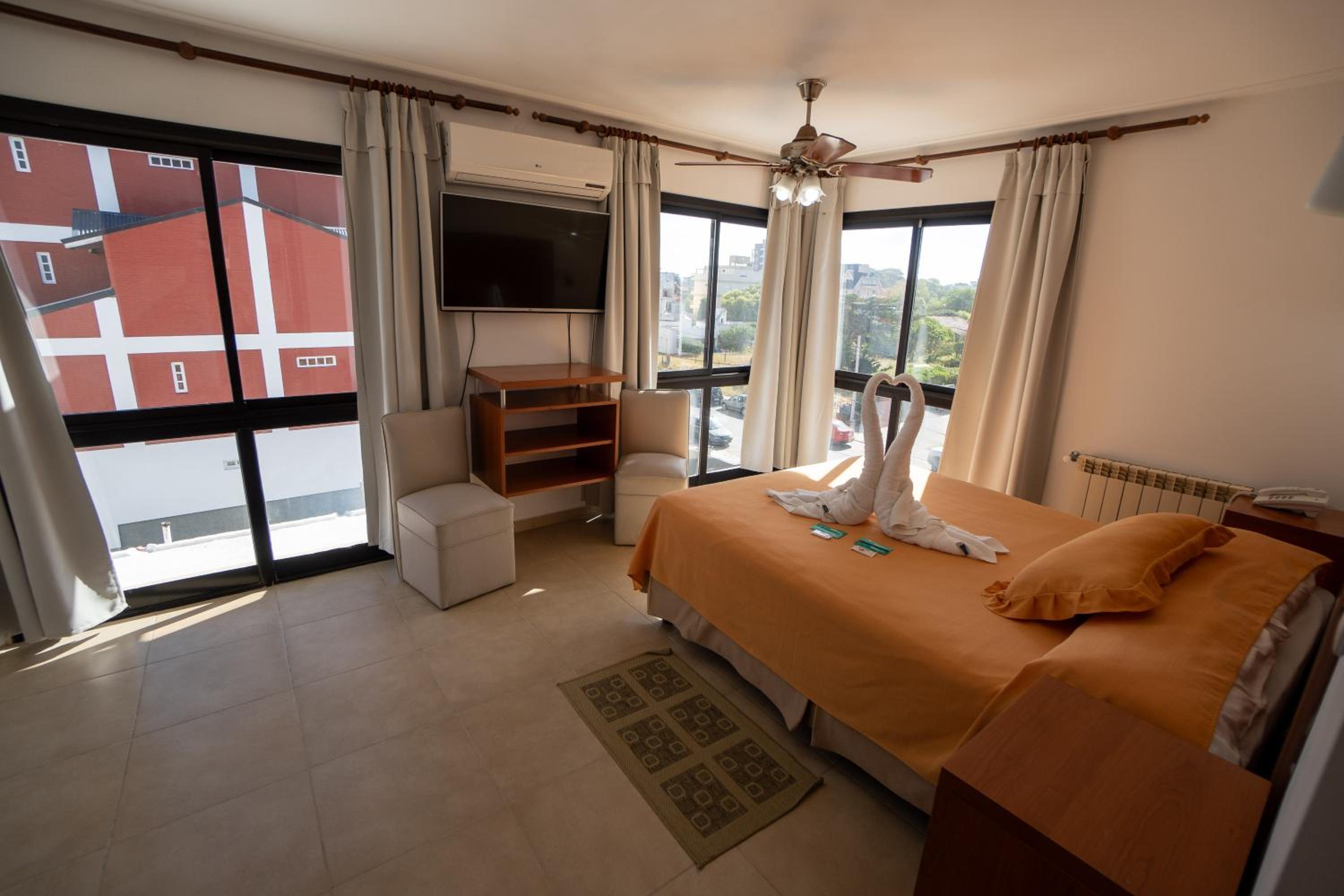 Family Room with Side Sea View