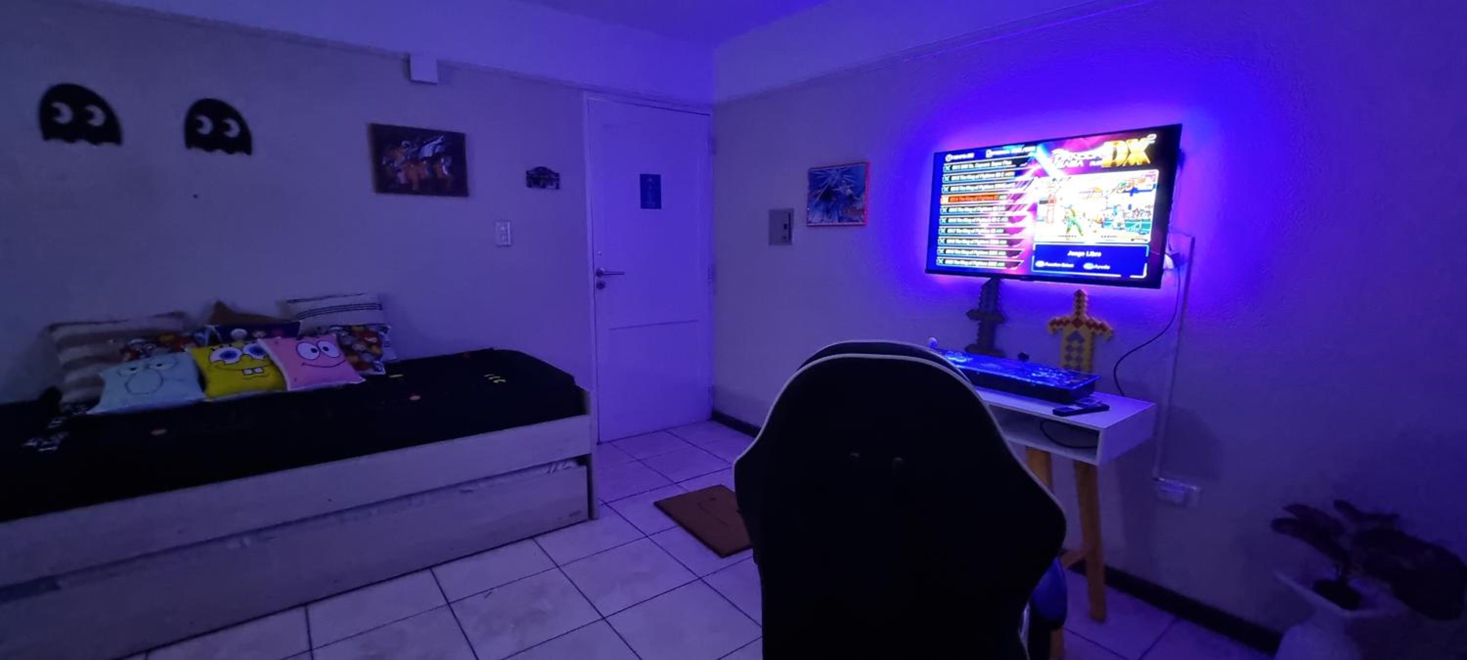 Deluxe One-Bedroom Apartment photo 1