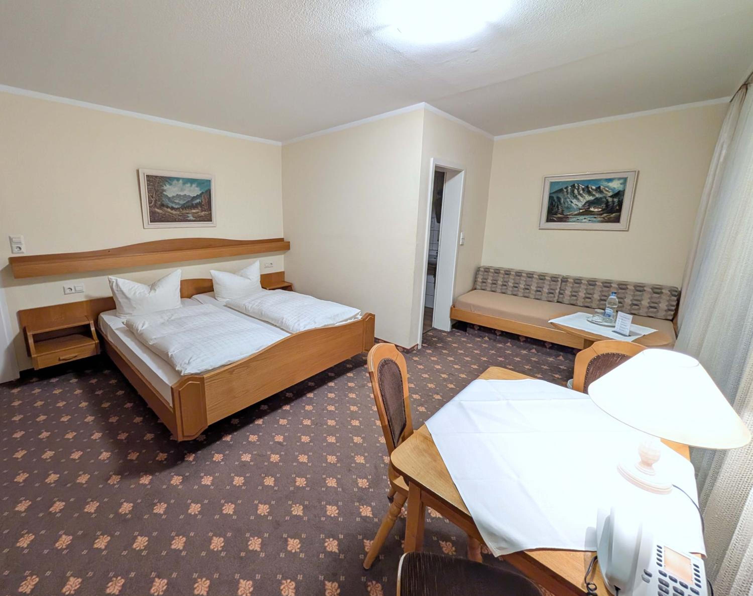 Triple Room photo 2
