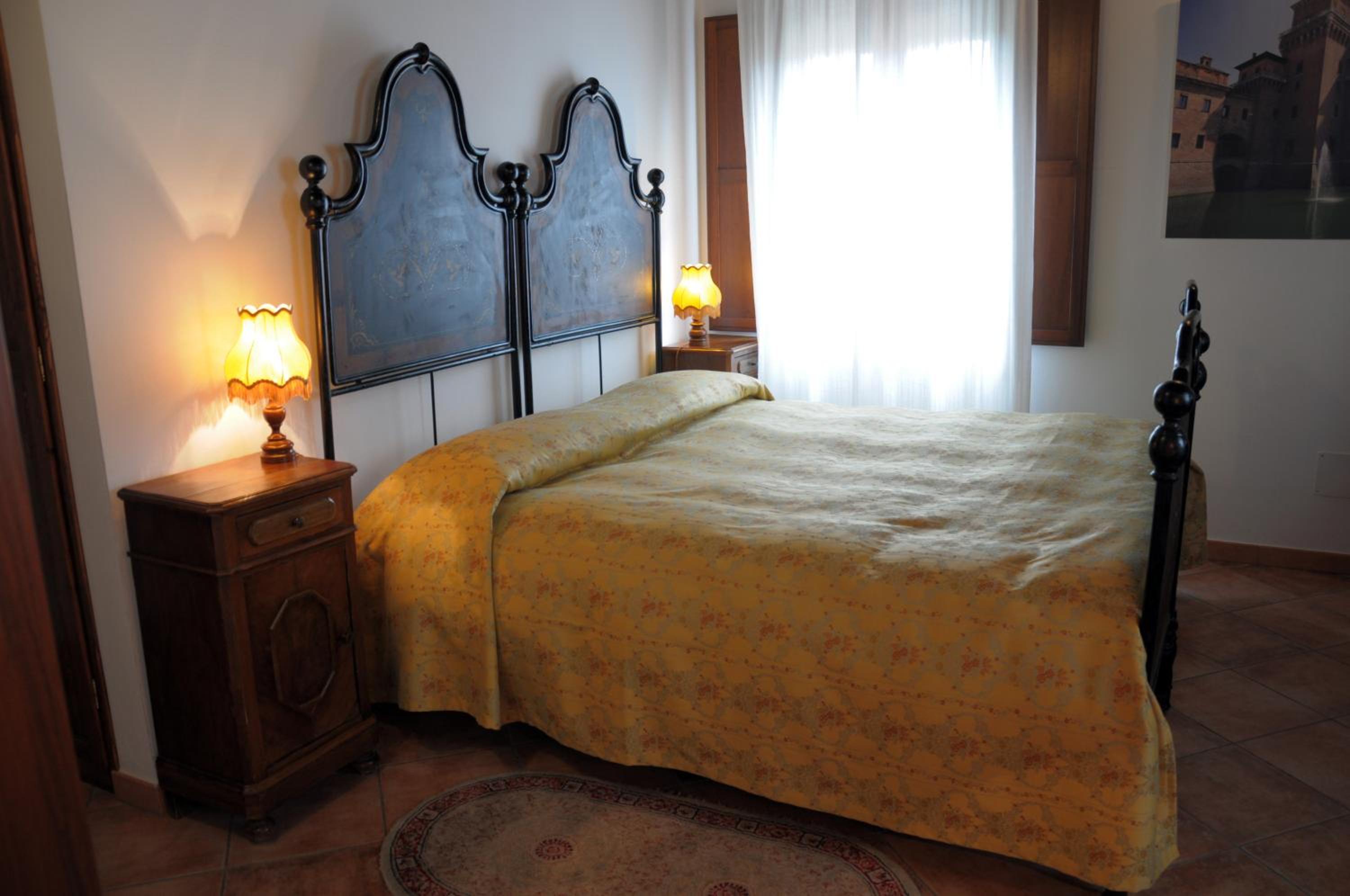 Double Room - Photo 5