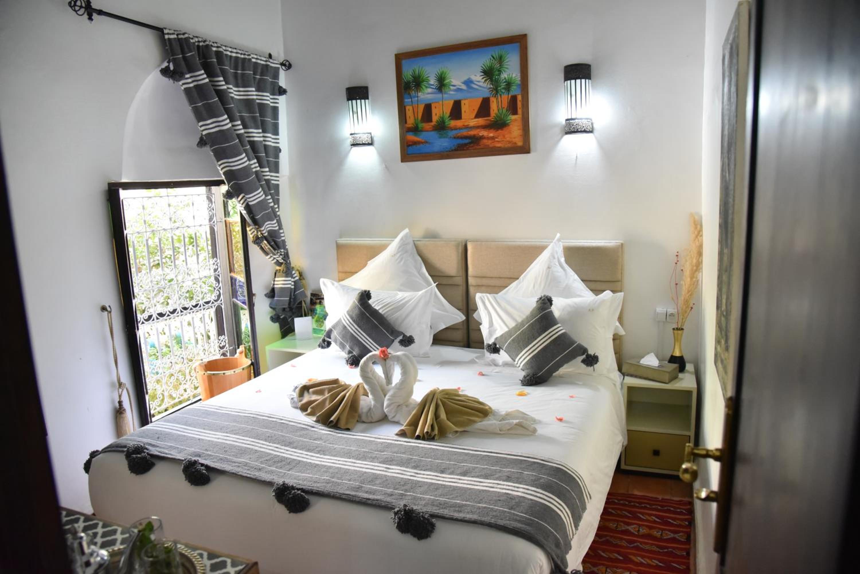 Double or Twin Room photo 3