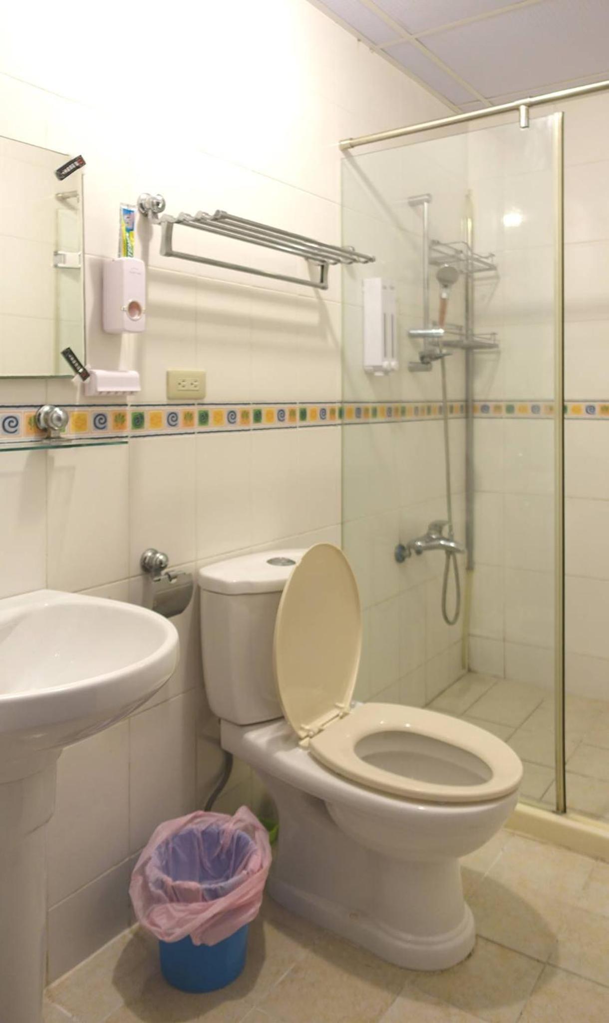 Quadruple Room With Shared Bathroom photo 1