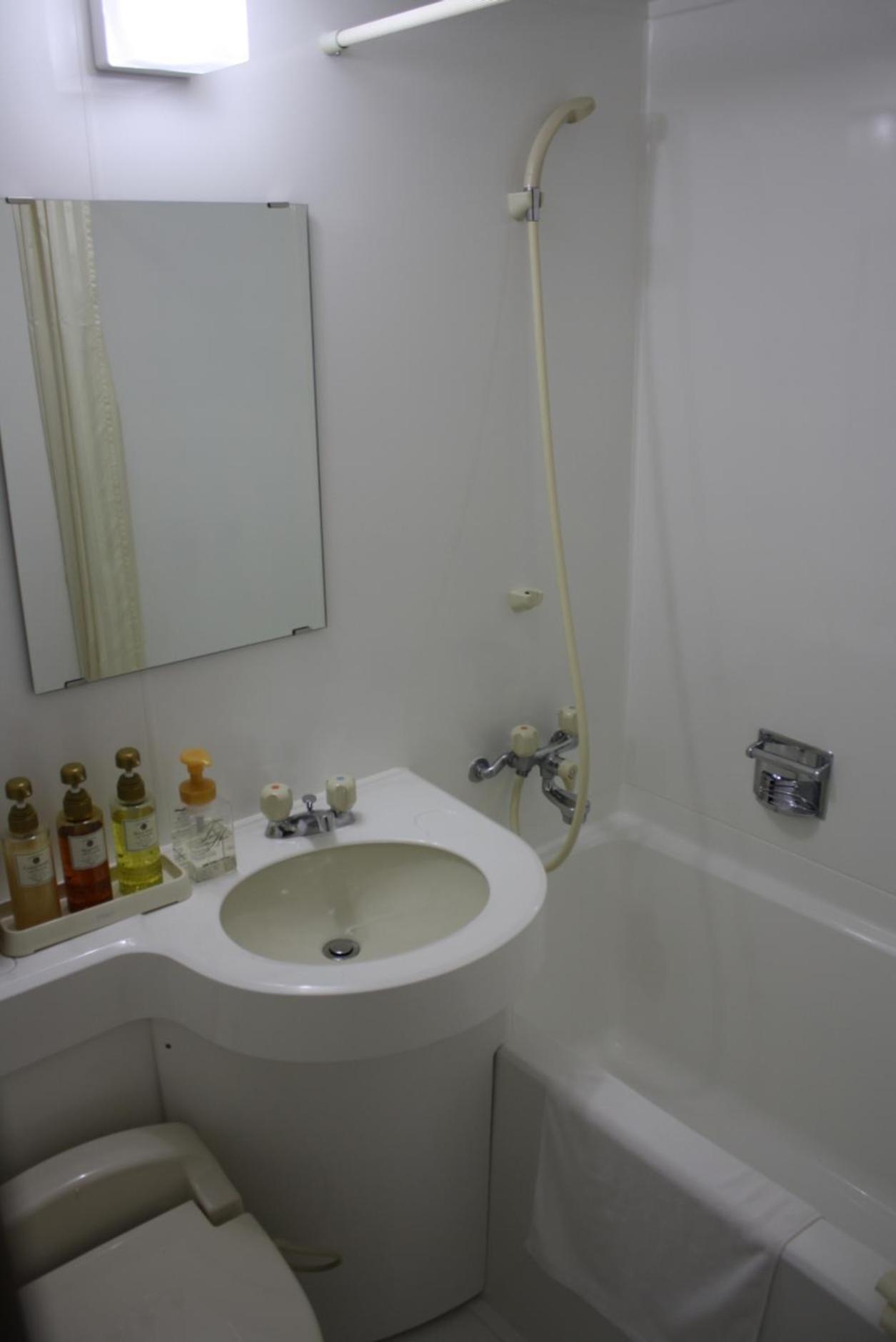 Standard Single Room - Non-Smoking photo 2