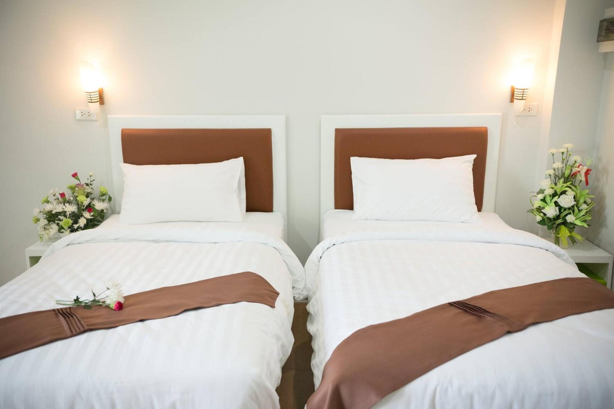 Deluxe Twin Room - Photo 6