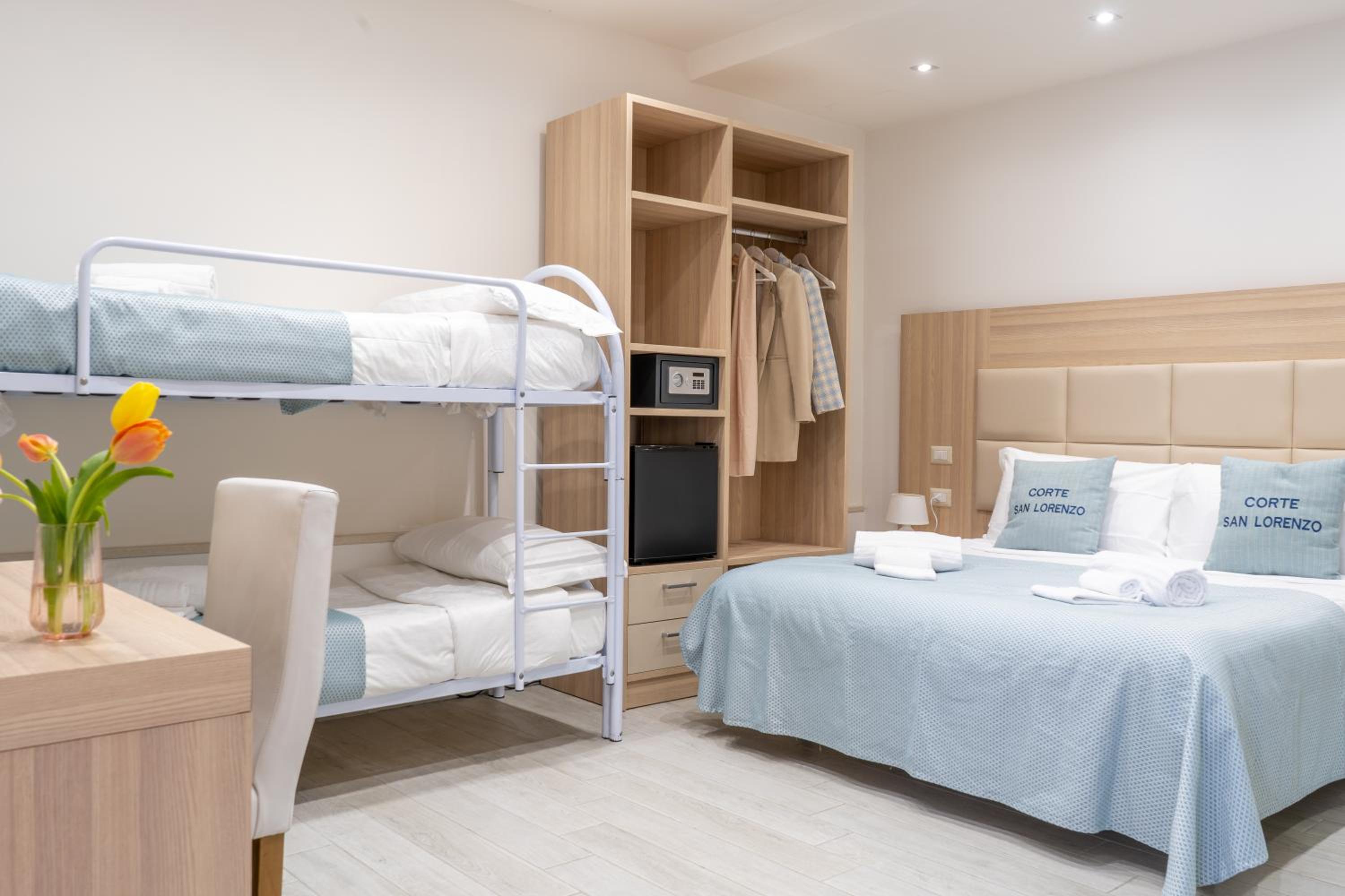 Classic Quadruple Room photo 1