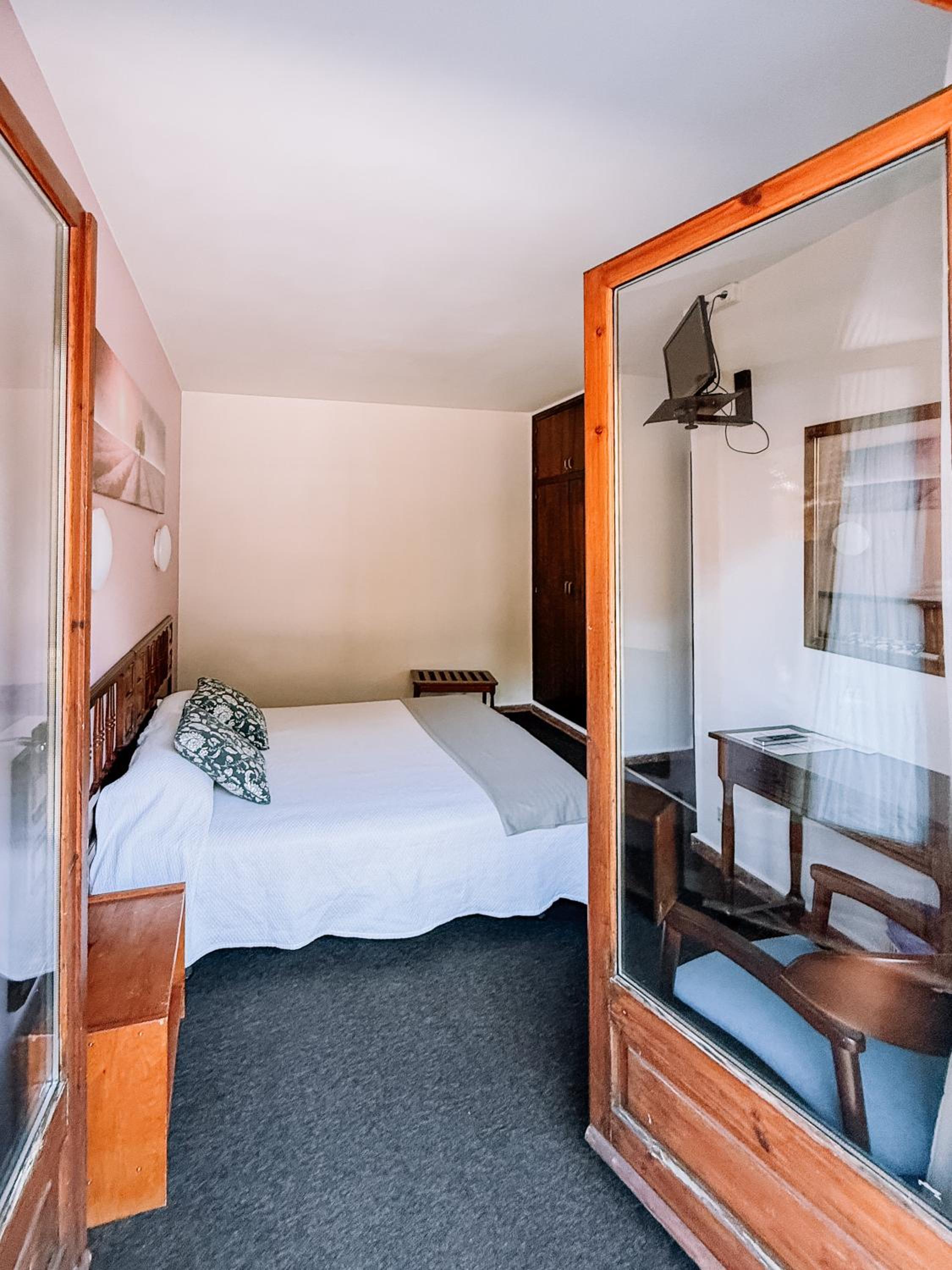 Double or Twin Room with Balcony photo 2