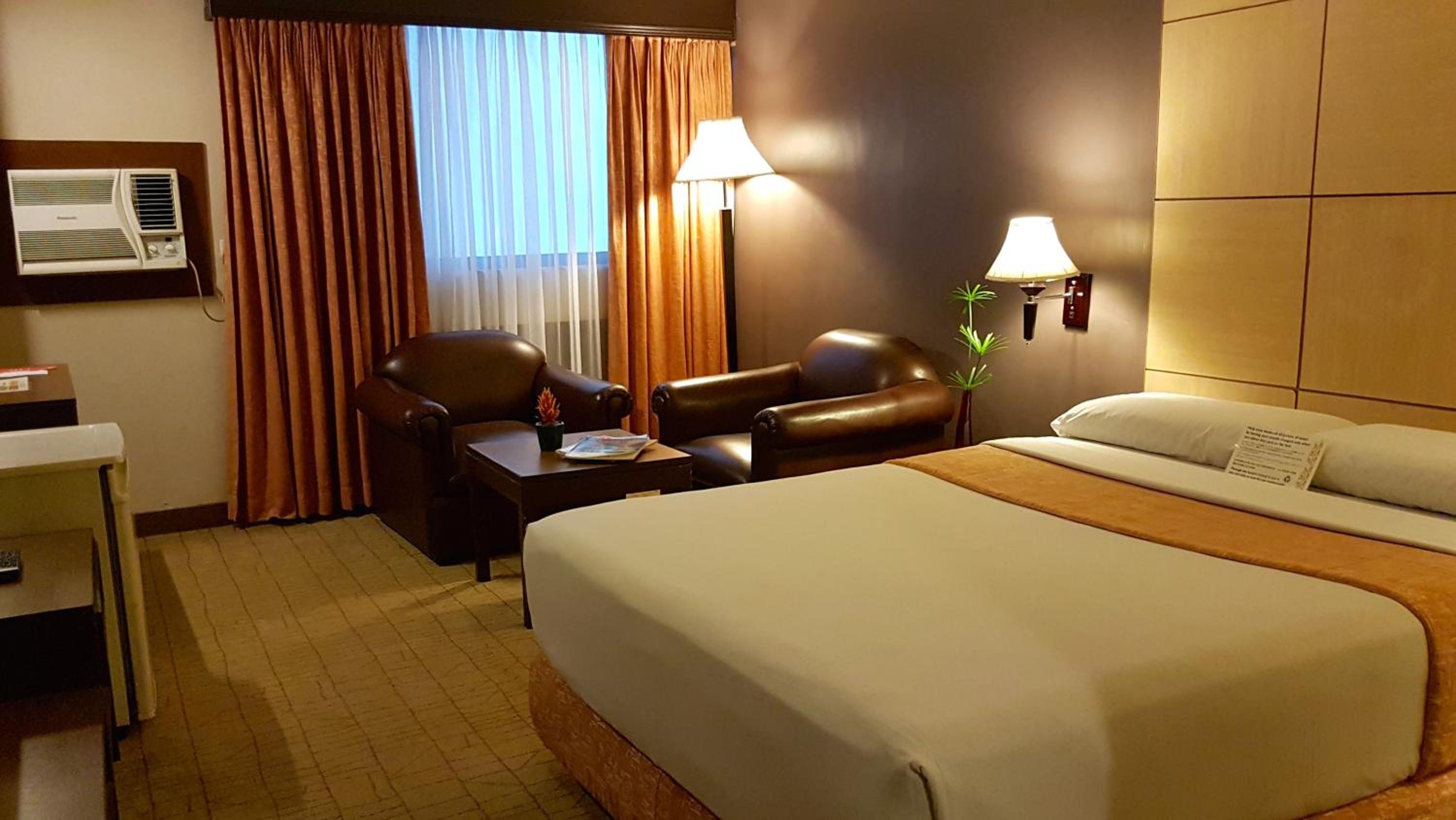 Deluxe Double Room - Photo 12