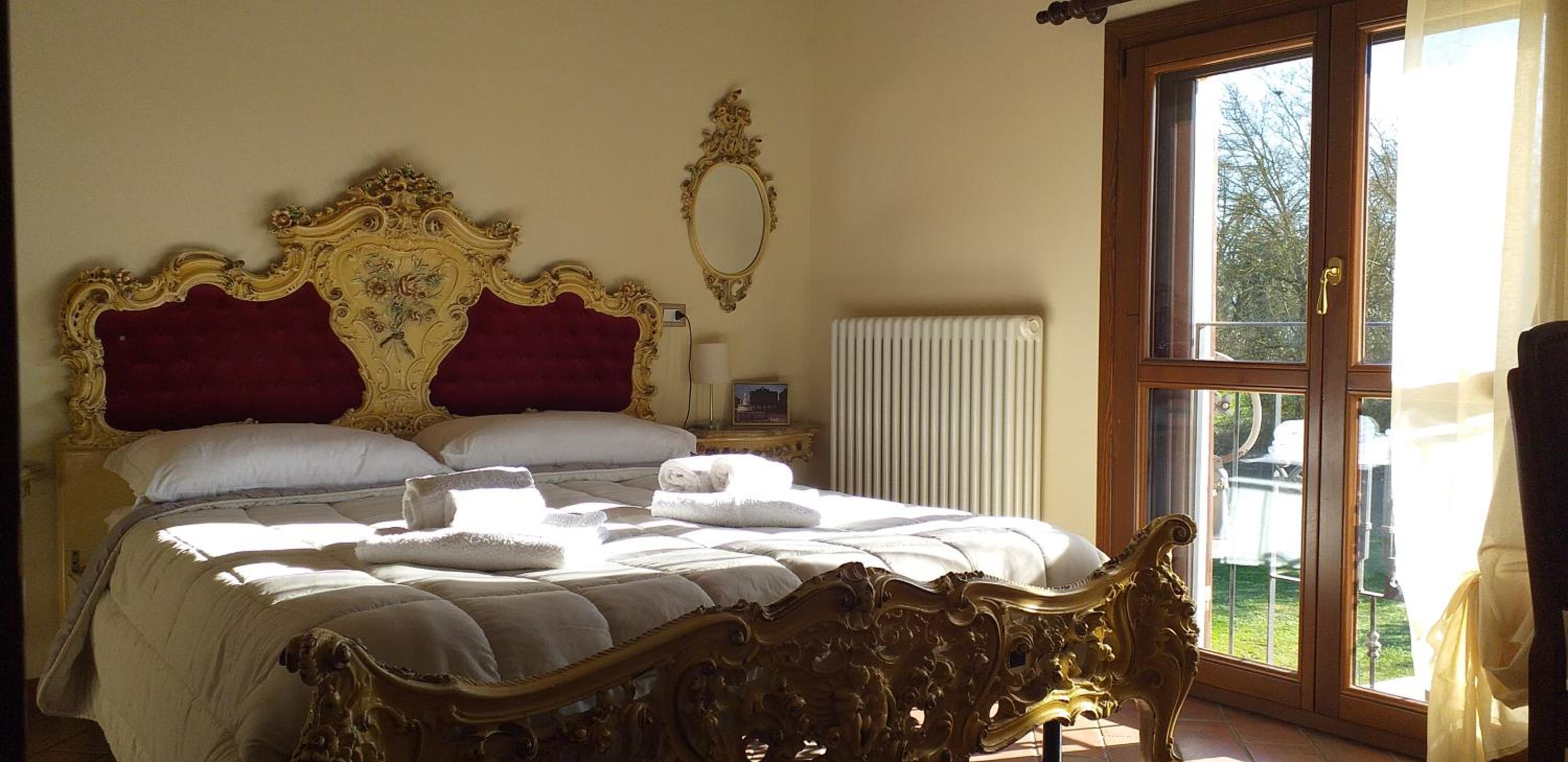 Deluxe Room - Photo 1