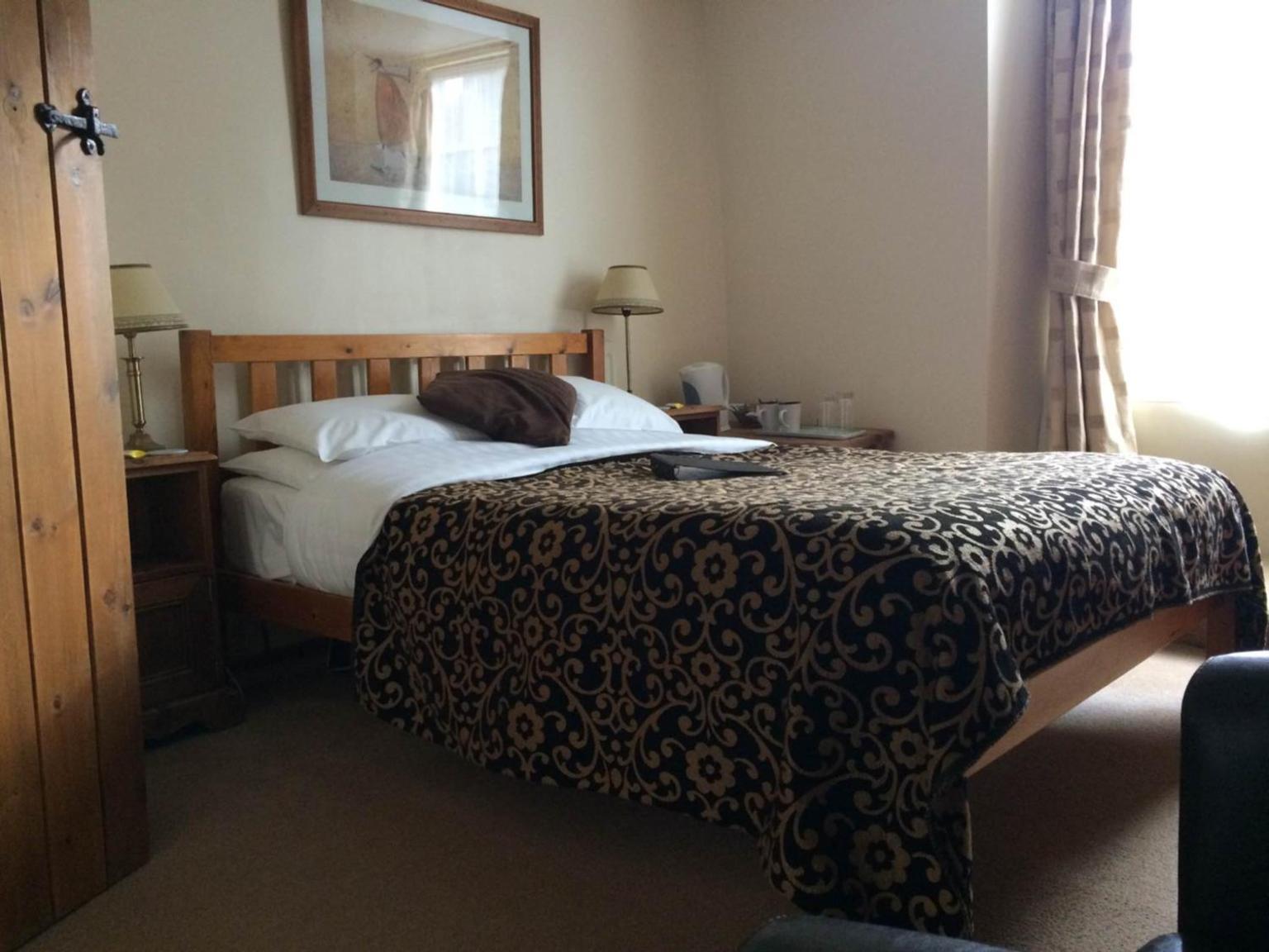 Double Room - Photo 7