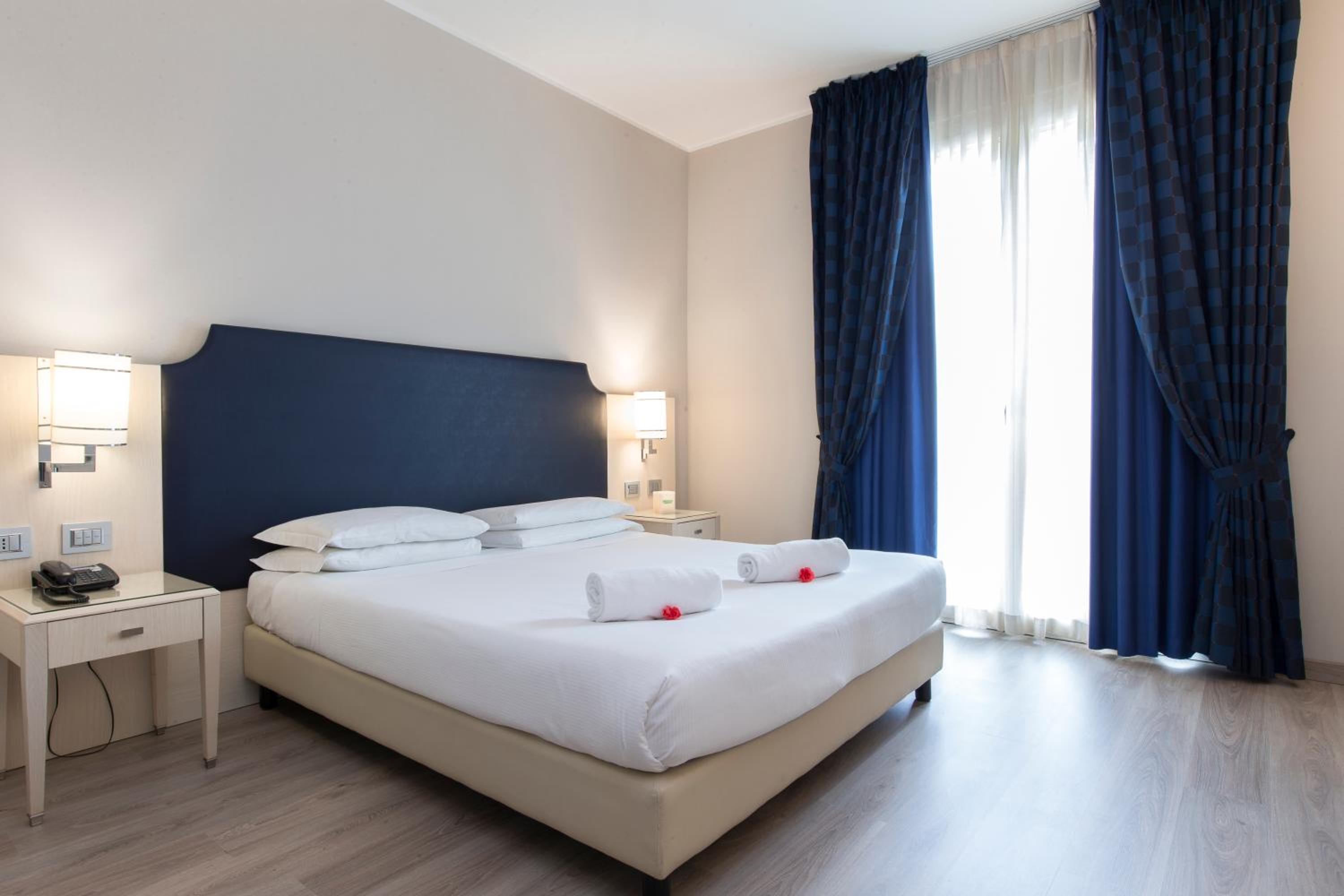 Classic Double Room  - Photo 16