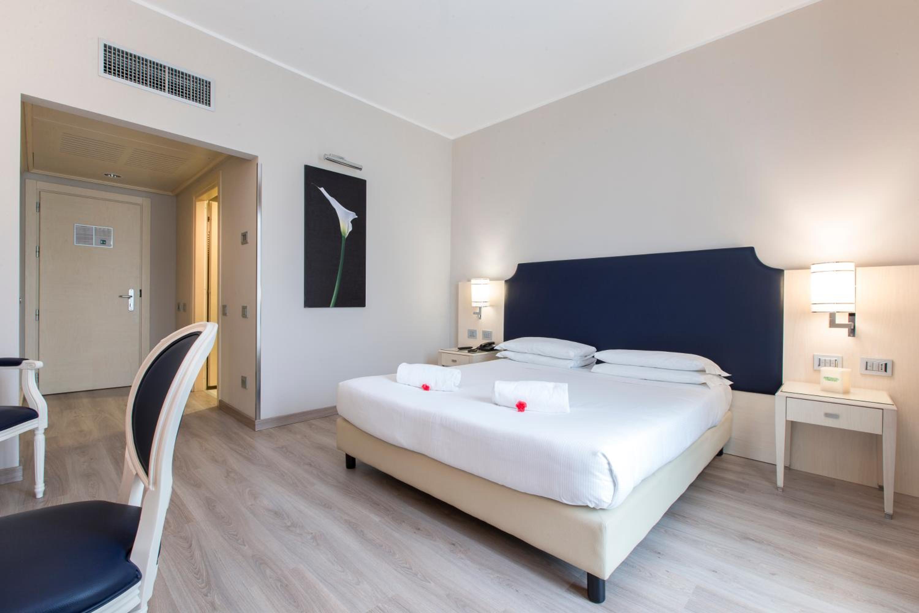 Classic Double Room  - Photo 5