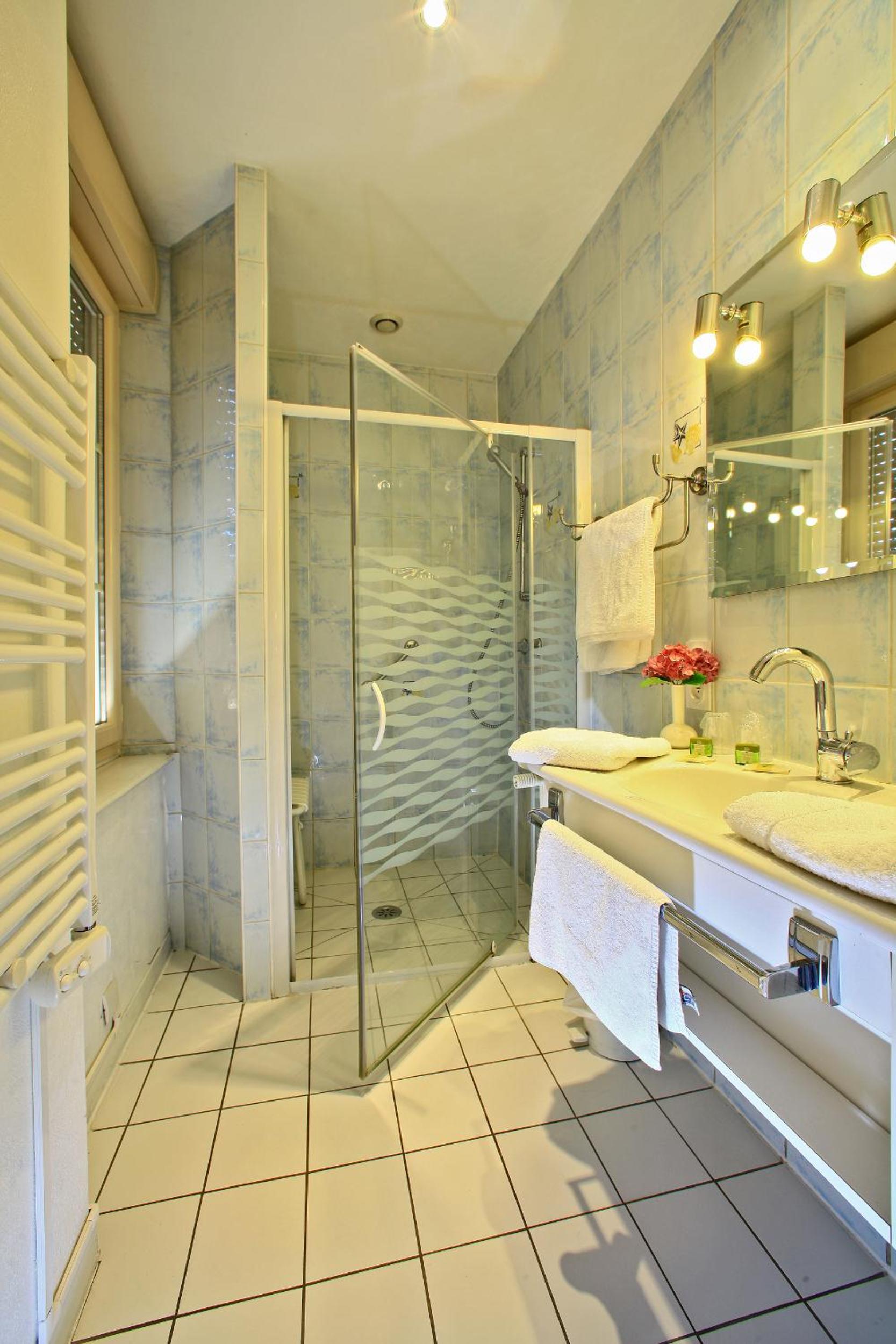 Double Room - Photo 3