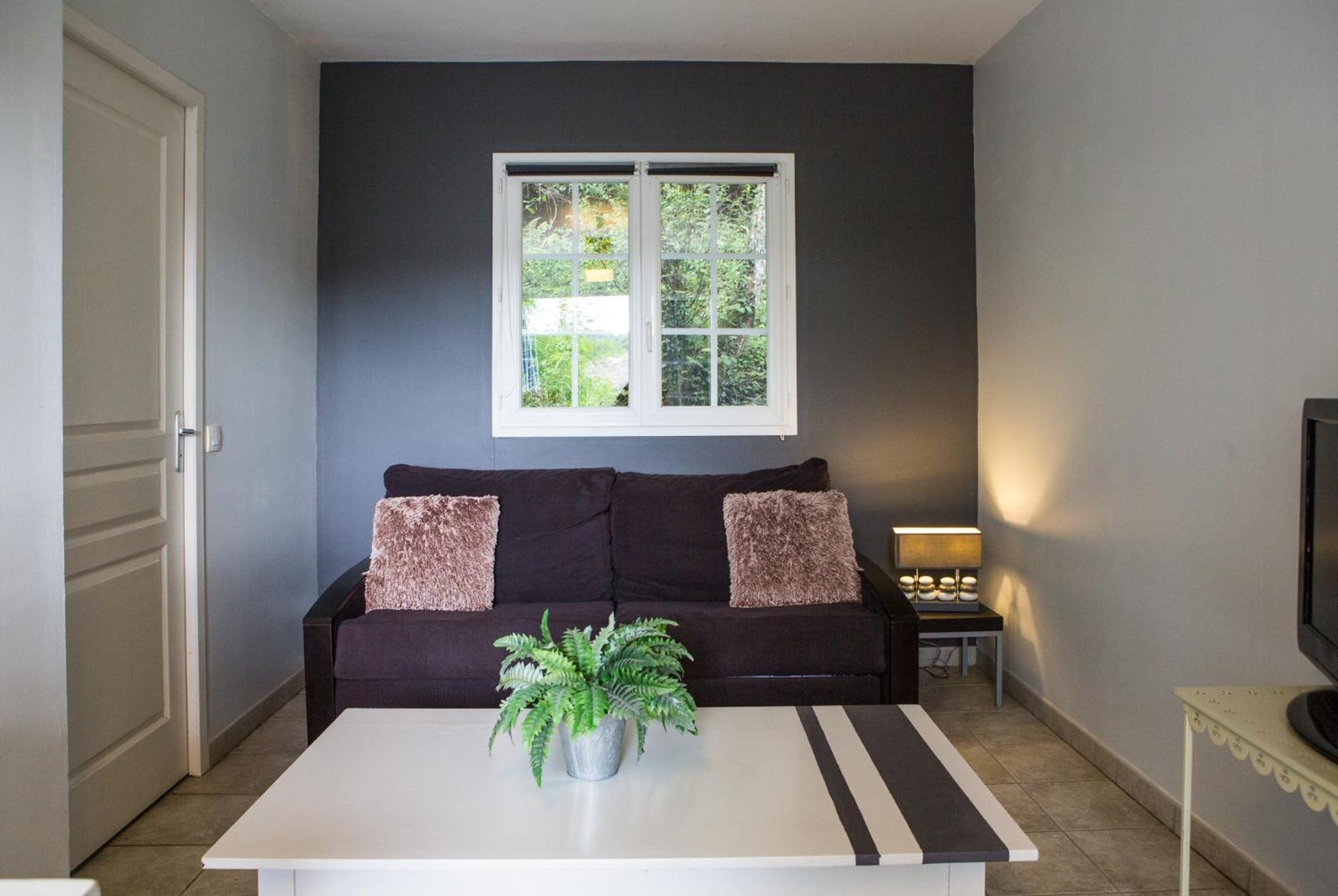 Two-Bedroom House (4-6 People) - Photo 21