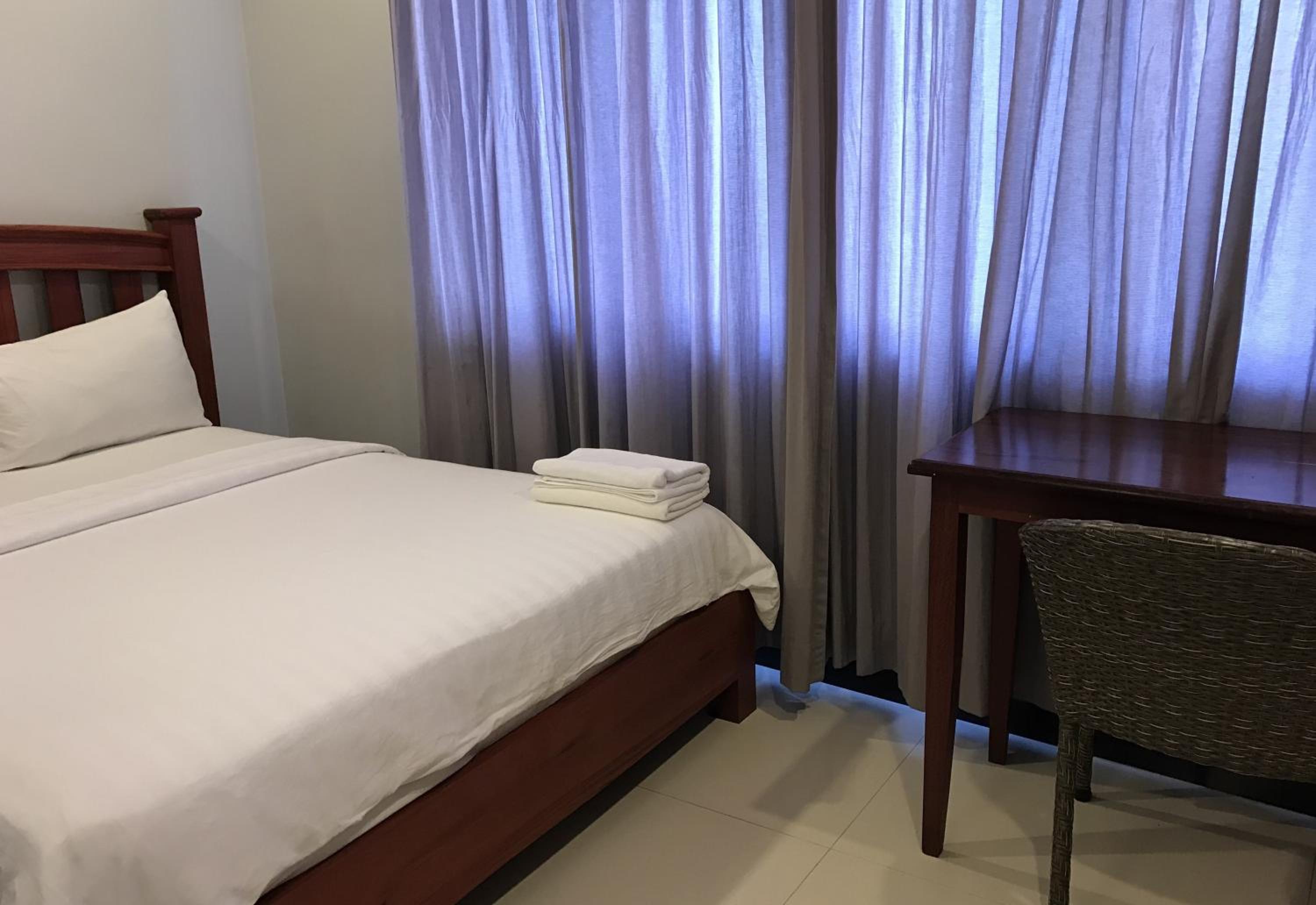 Double Room with Air-Conditioning - Photo 3