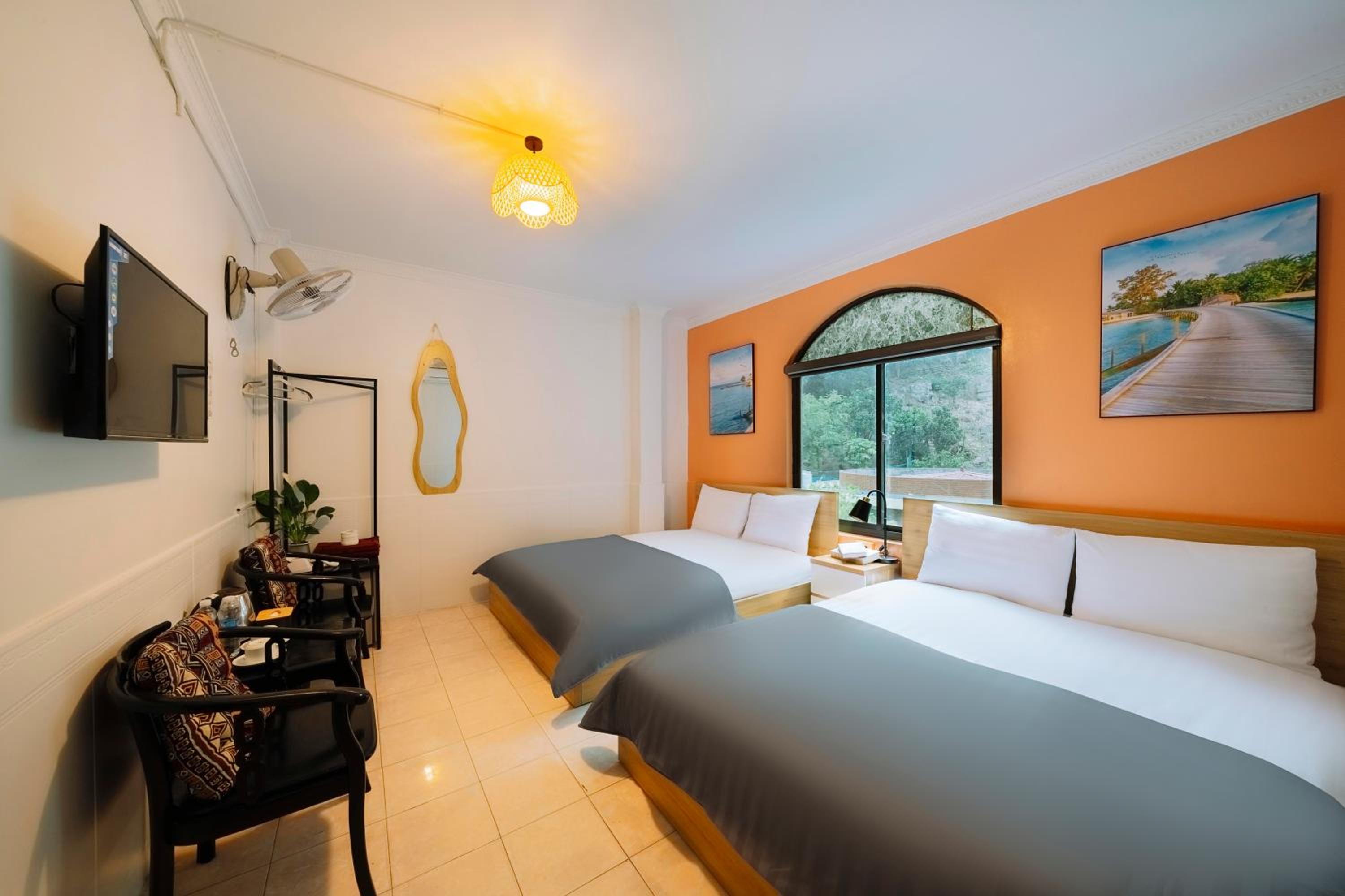 Quadruple Room with Mountain View