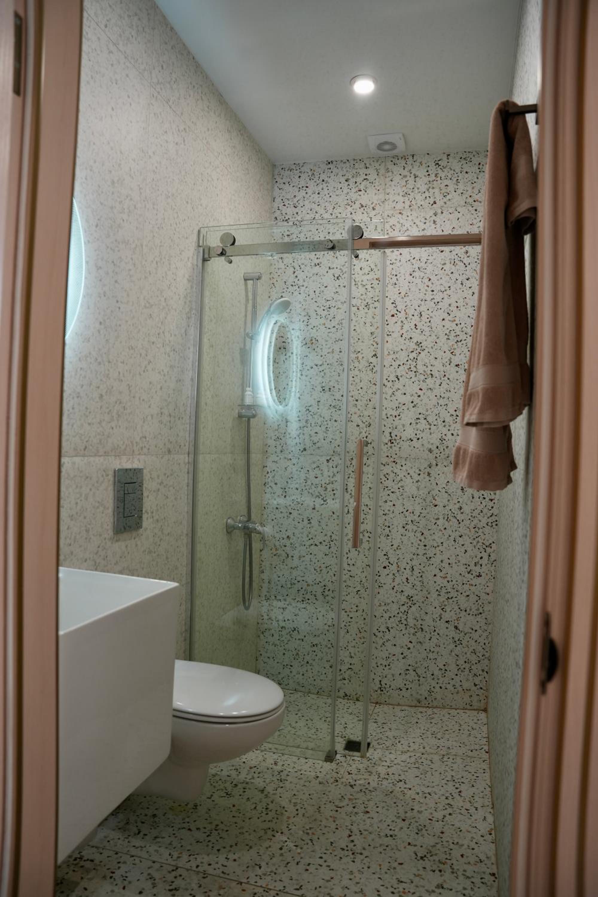 Large Double or Twin Room photo 2