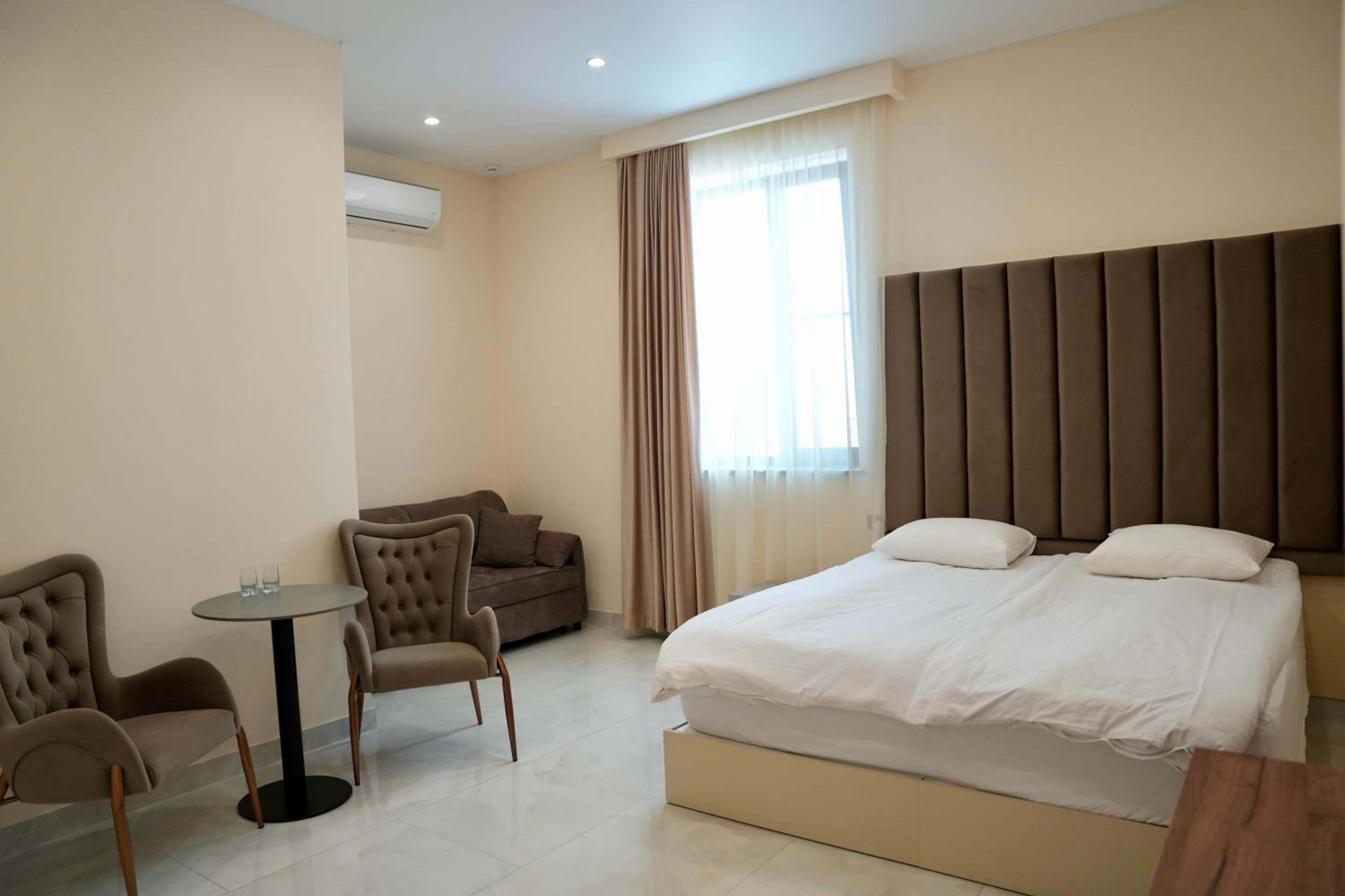 Superior Double or Twin Room photo 3